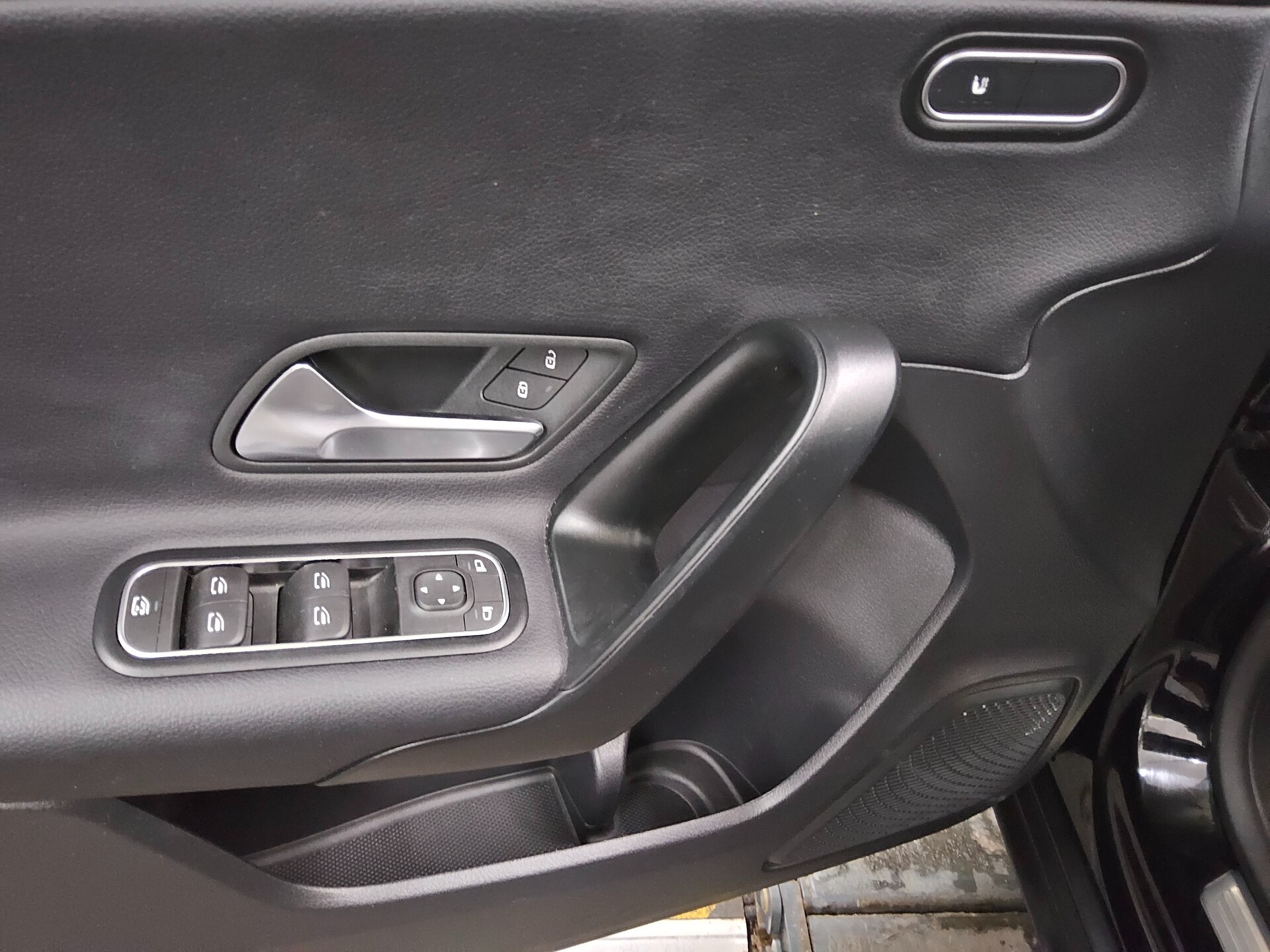 Mercedes-Benz A 180 d Navi Shz PDC BT Tempomat 10