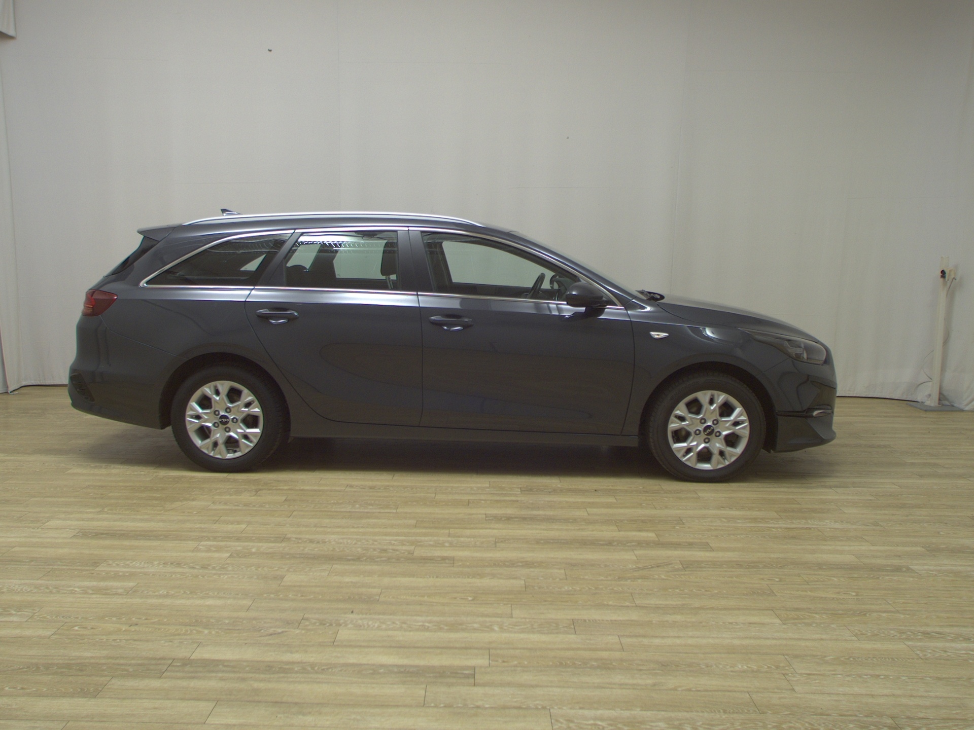 Kia cee'd 1.5 T-GDI Vision Navi Shz RFK PDC DAB