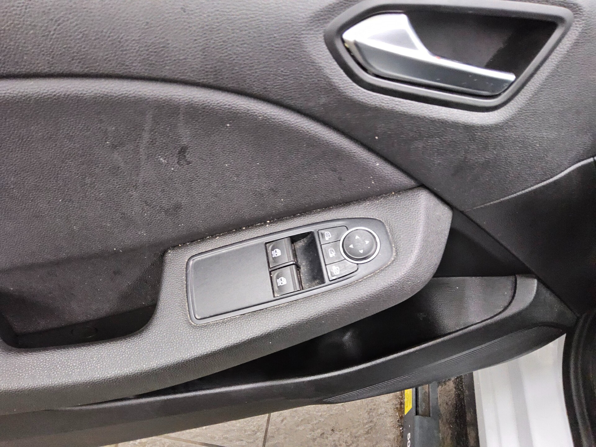 Renault Clio 1.5 BLUE dCi Business Ed. Navi LED Shz PDC 9