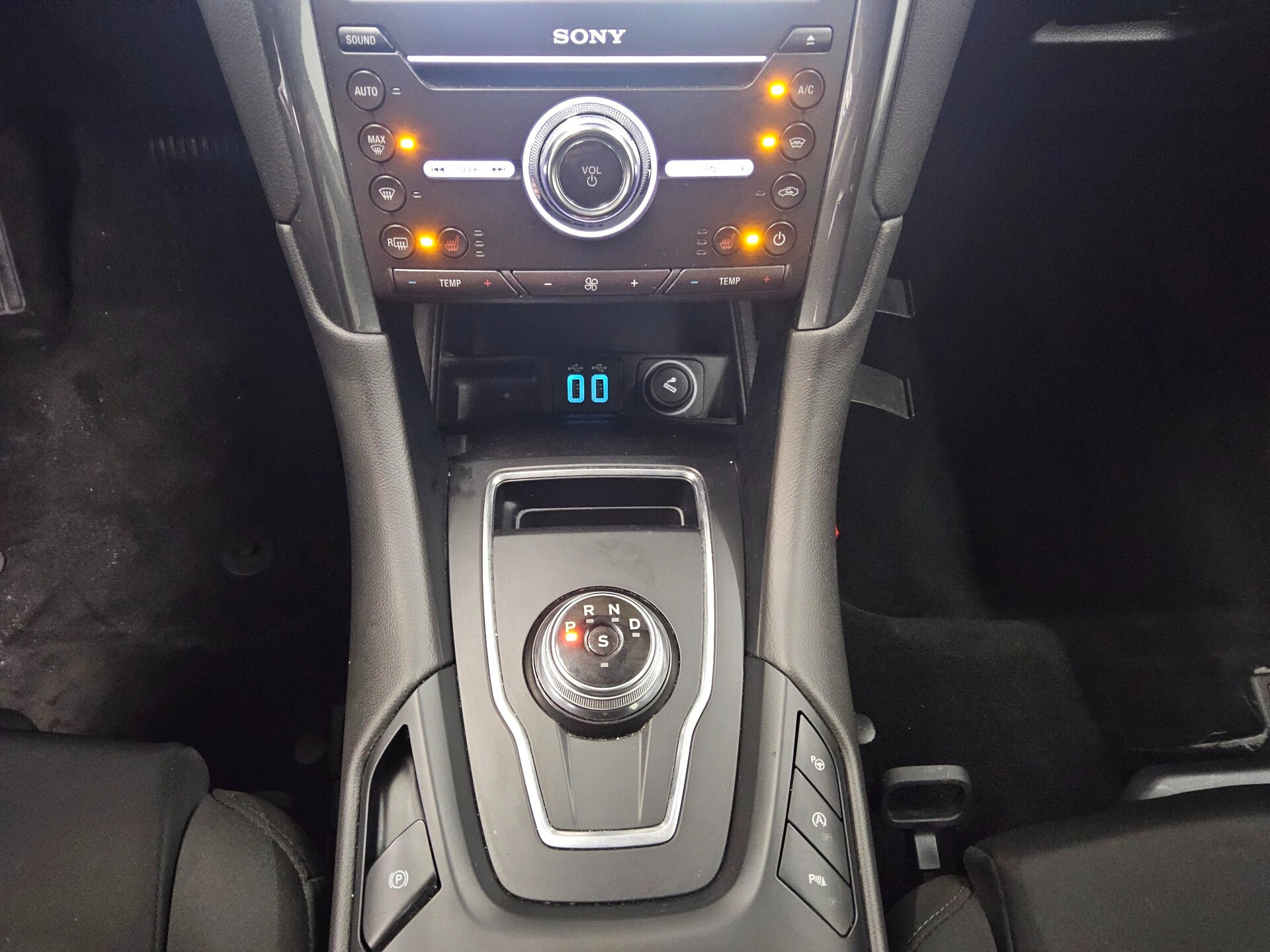 Ford Mondeo Turnier 2.0 EB Titanium Navi LED RfK ACC 6