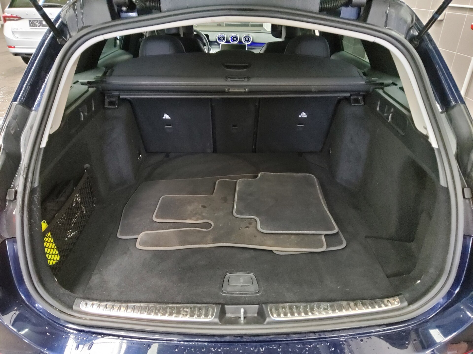 Mercedes-Benz C 200 T d Avantgarde T-Leder Navi LED Sound RFK 12