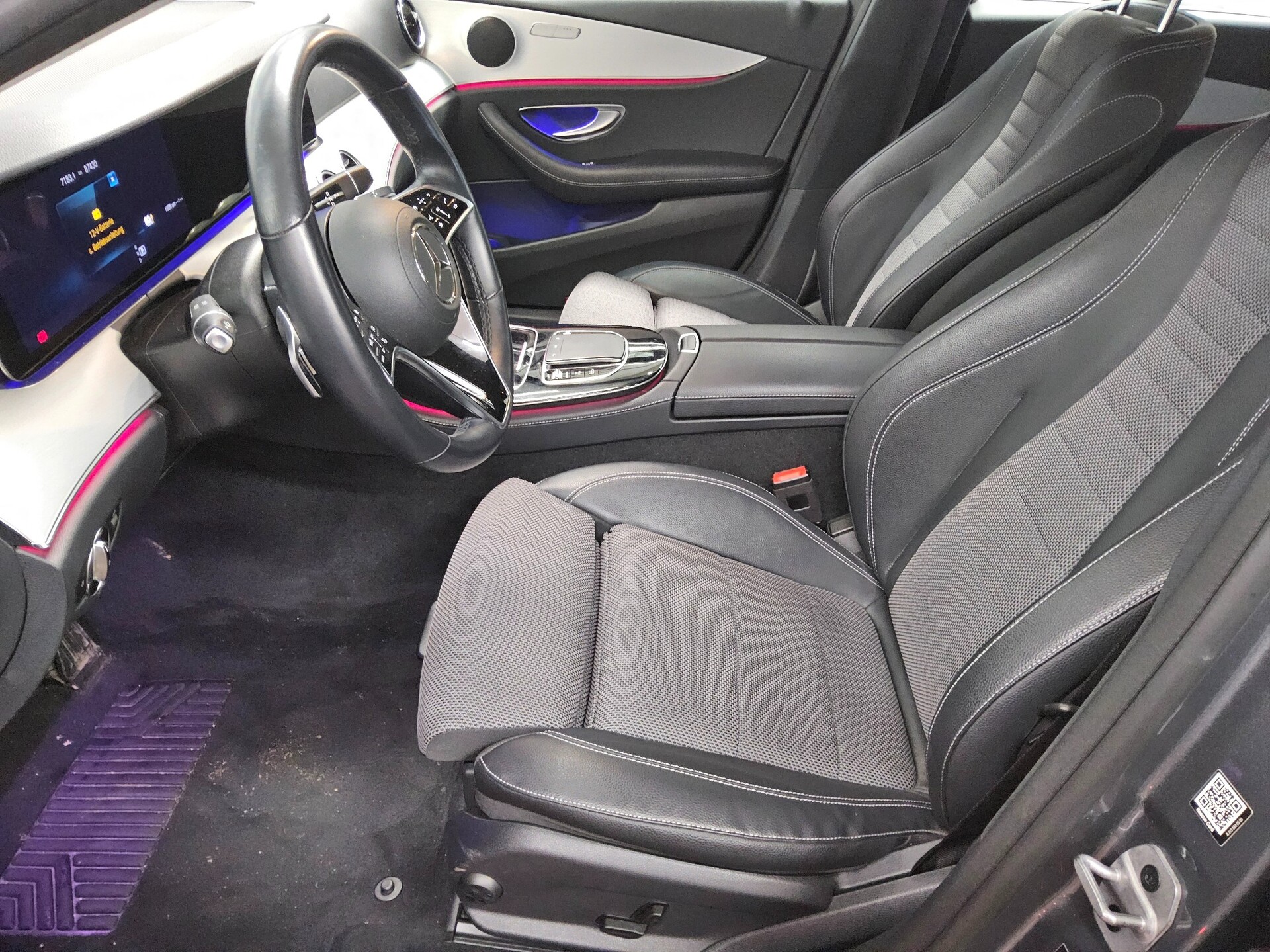 Mercedes-Benz E 300 T de Avantgarde Navi LED Widescr. RFK 9