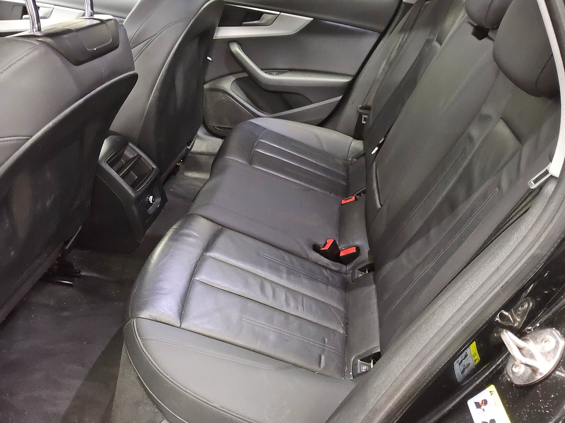 Audi A4 Avant 45 TDI Qu. Leder Sports. Navi LED ACC 13