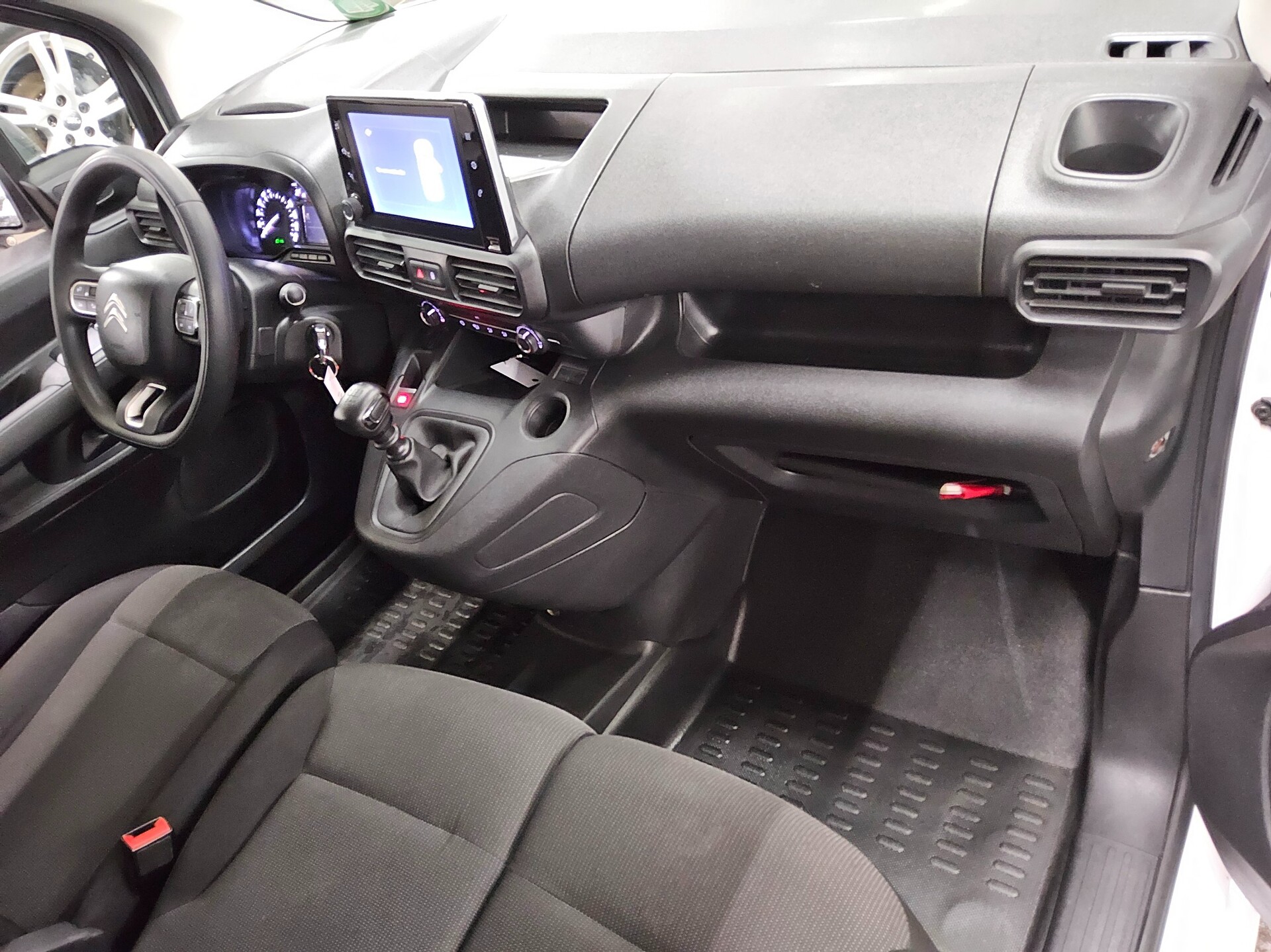 Citroën Berlingo 1.5 BlueHDI L1H1 3-Sitzer Navi Klima BT 5