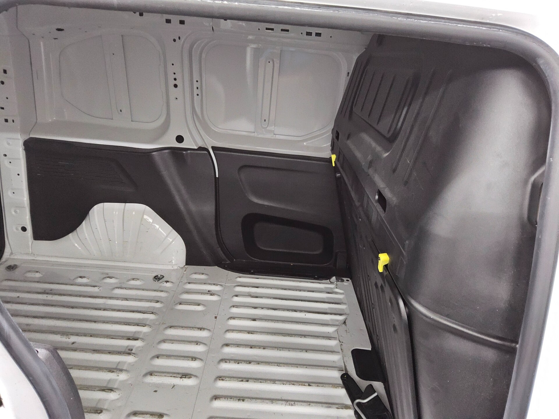 Citroën Berlingo 1.5 BlueHDI L1H1 3-Sitzer Navi Klima BT 12