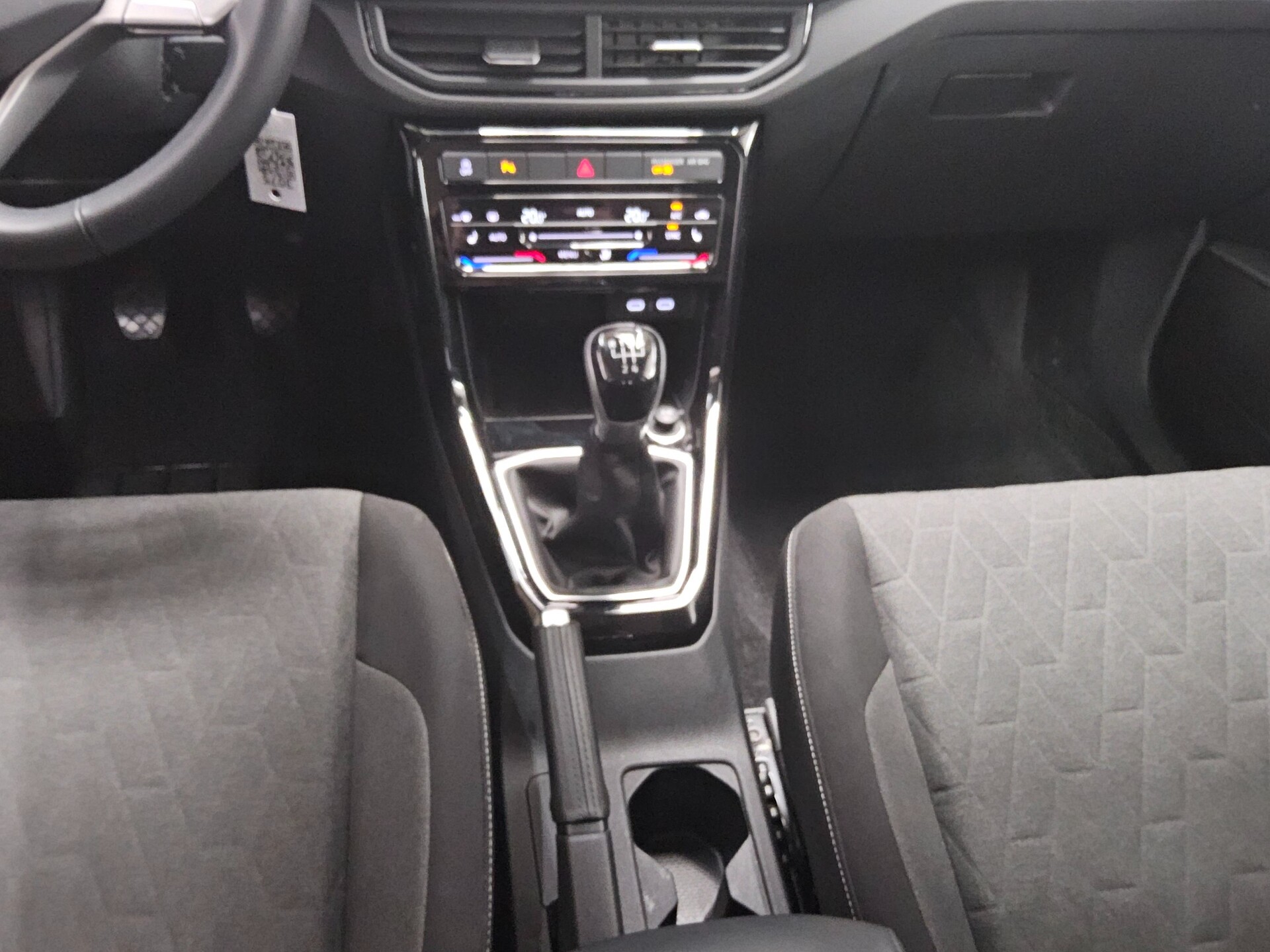 Volkswagen T-Cross 1.0 TSI Life Navi DC LED ACC SHZ PDC 6