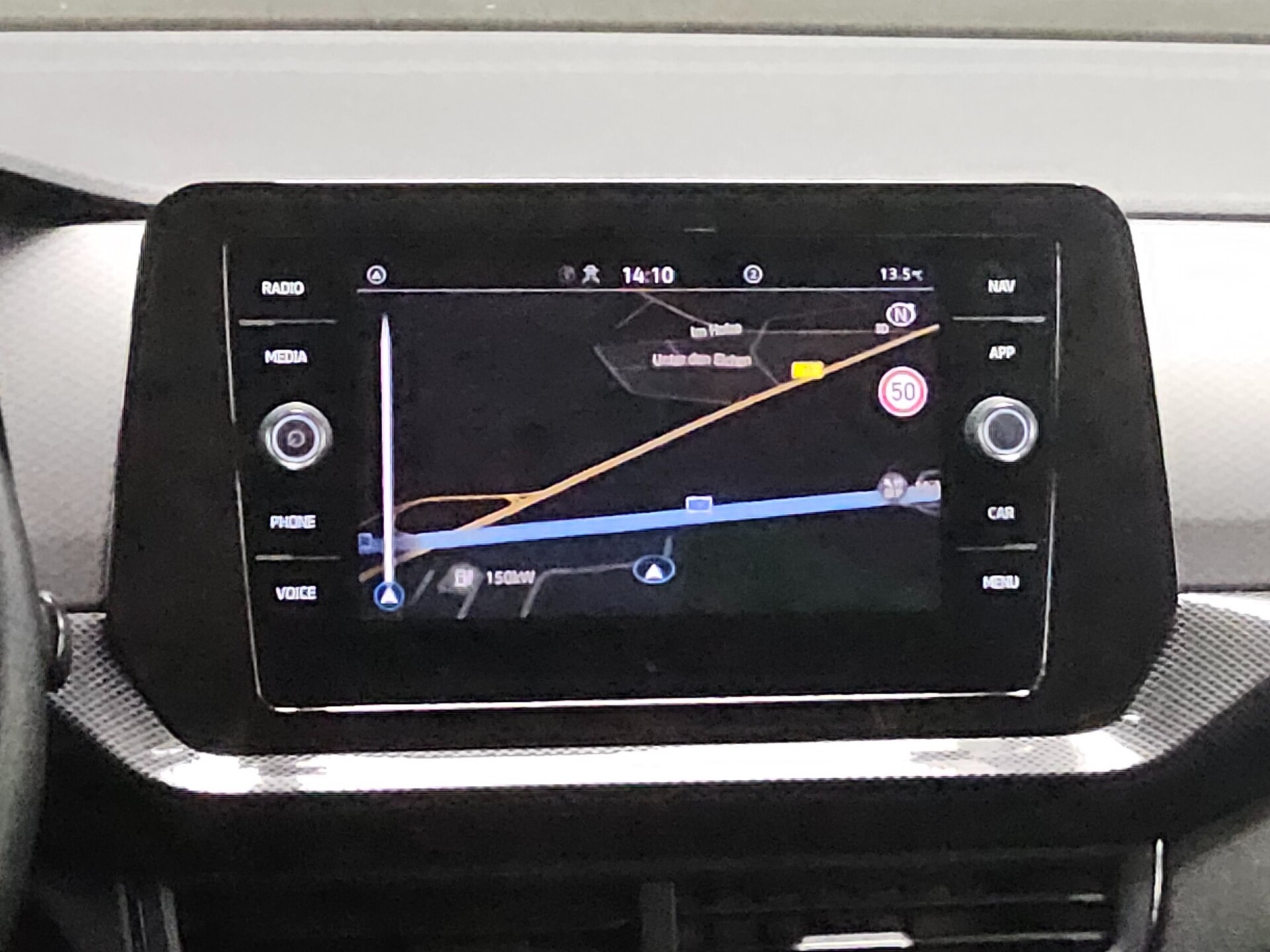 Volkswagen T-Cross 1.0 TSI Life Navi DC LED ACC SHZ PDC 7