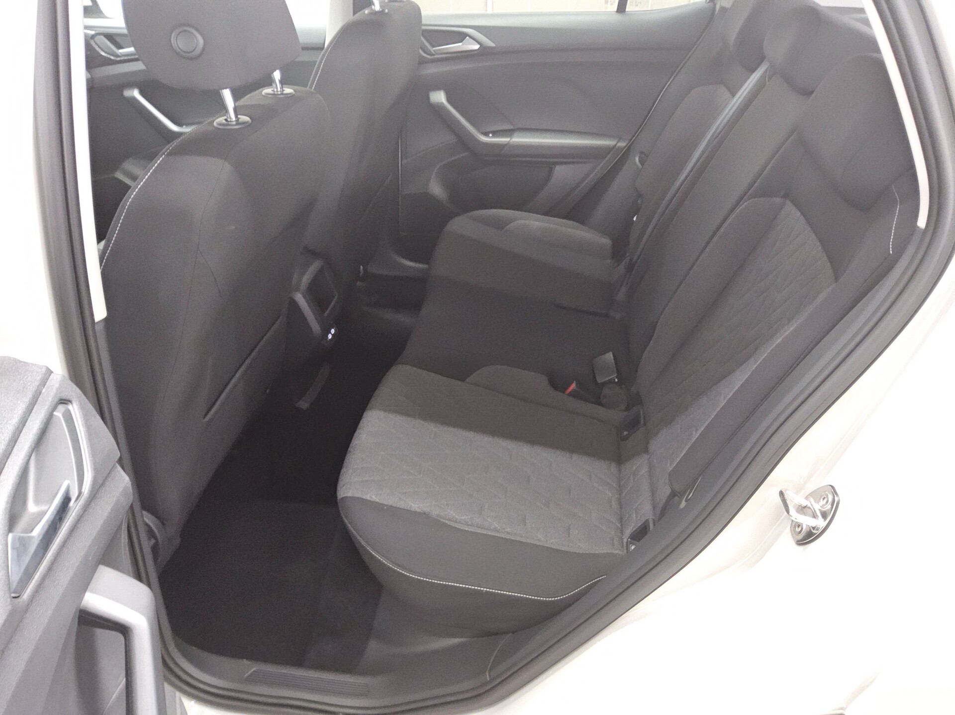 Volkswagen T-Cross 1.0 TSI Life Navi DC LED ACC SHZ PDC 13