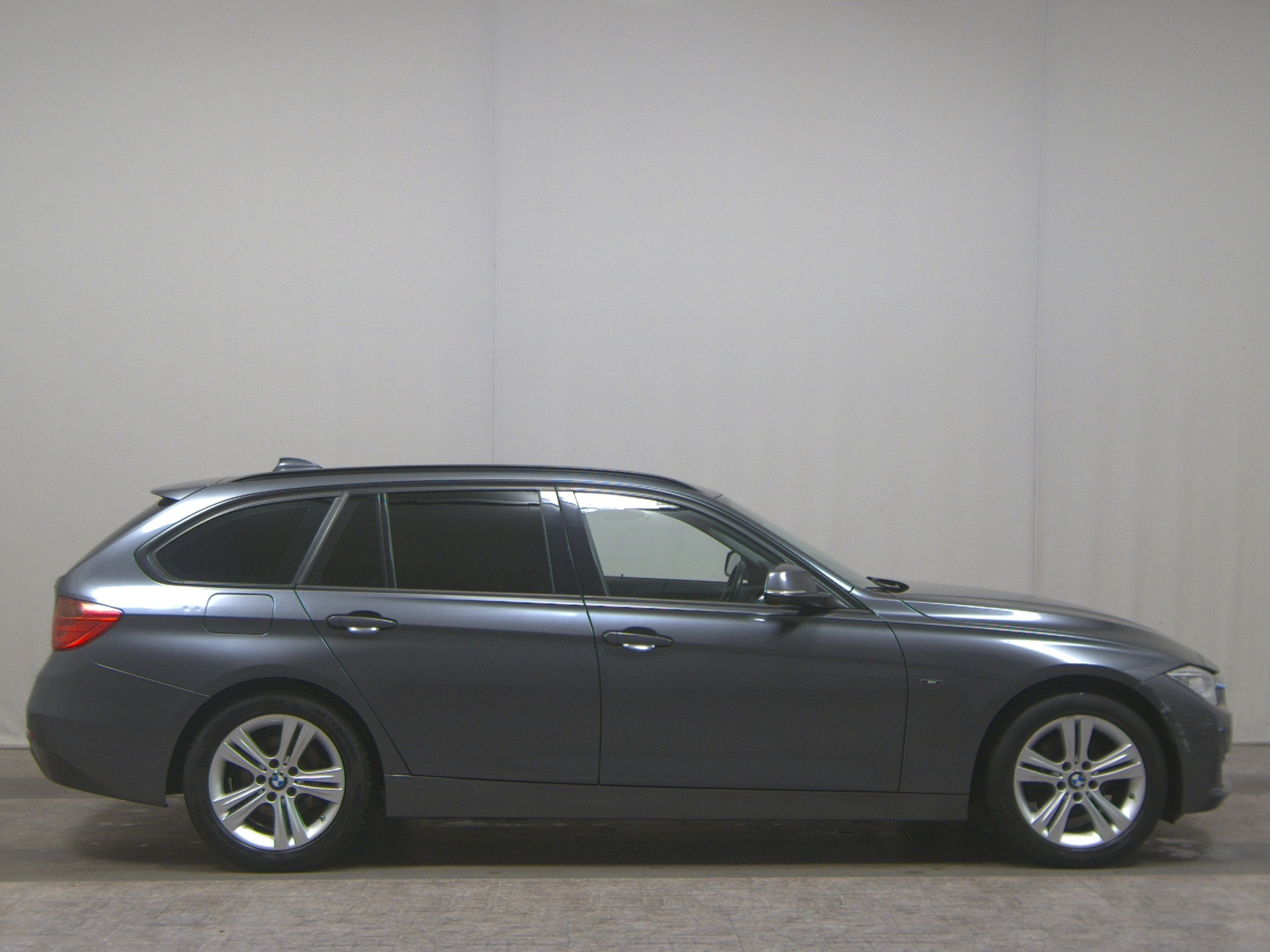 BMW 318dA Touring Navi Xenon HiFi SHZ