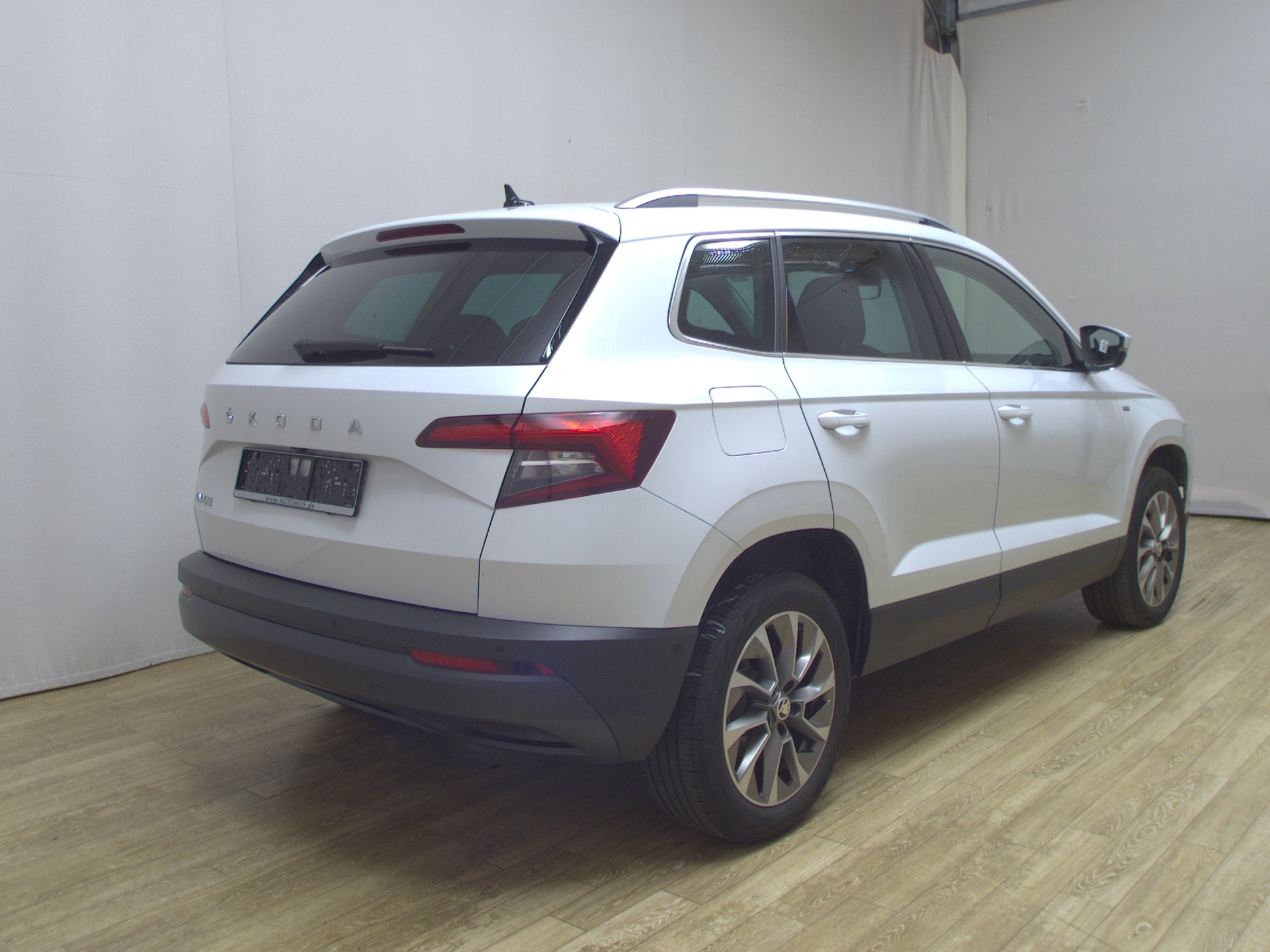 Skoda Karoq 1.5 TSI Clever Navi LED RfK ACC PDC Shz 4