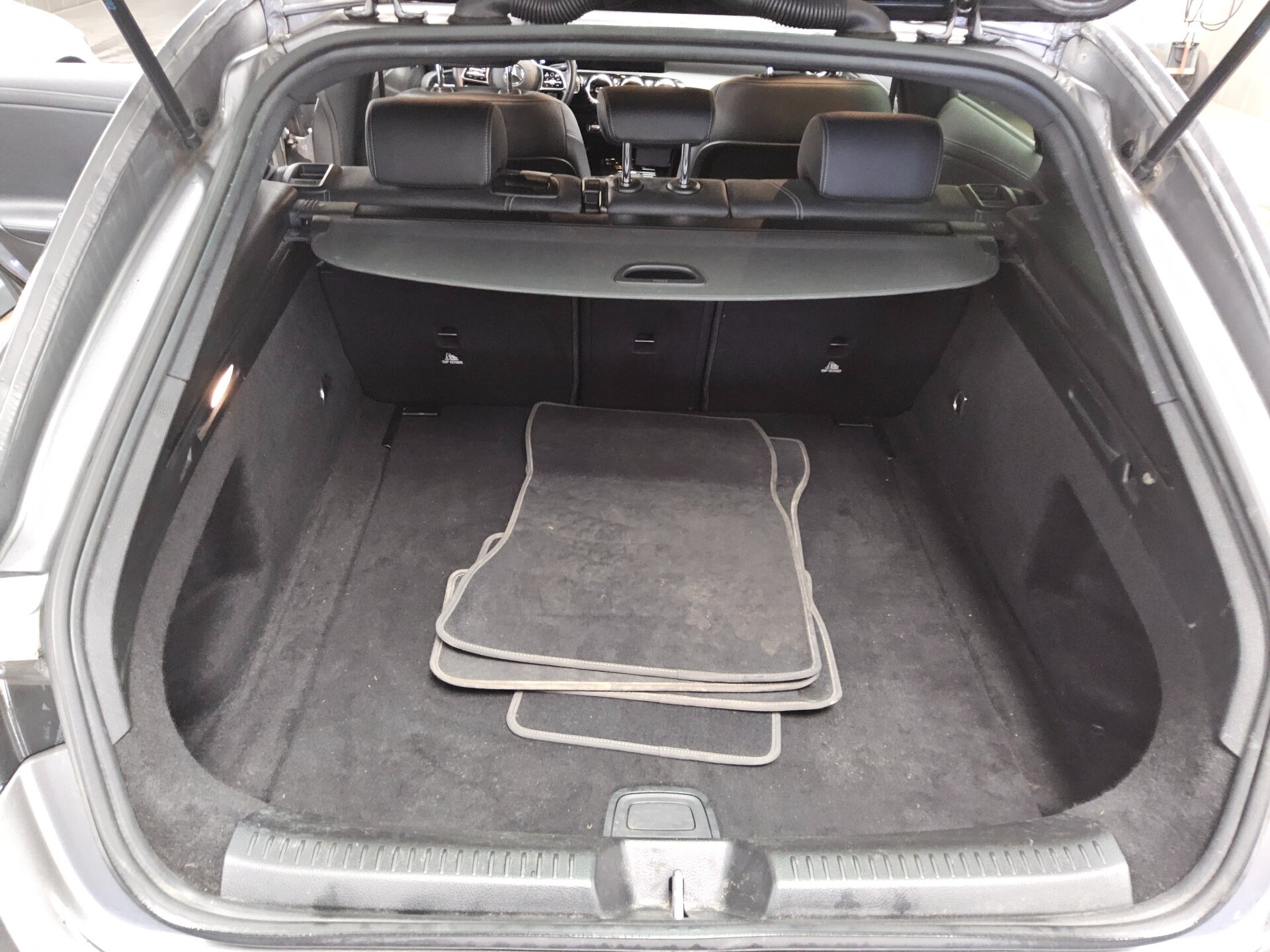 Mercedes-Benz CLA 200 SB d Progressive T-Leder Navi LED RfK 12