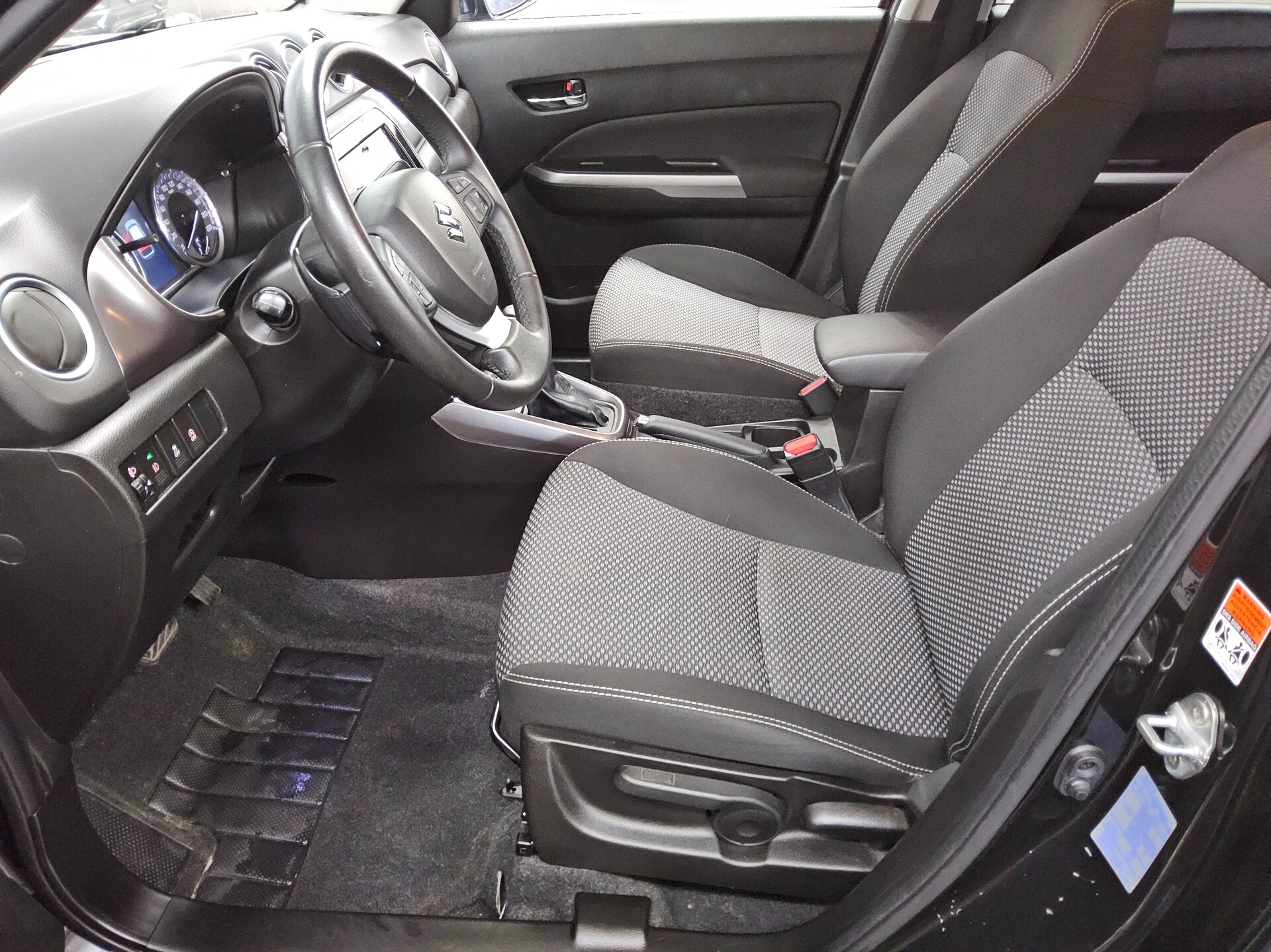 Suzuki Vitara 1.0 Comfort RfK AHK Shz BT Klima Tempomat 8