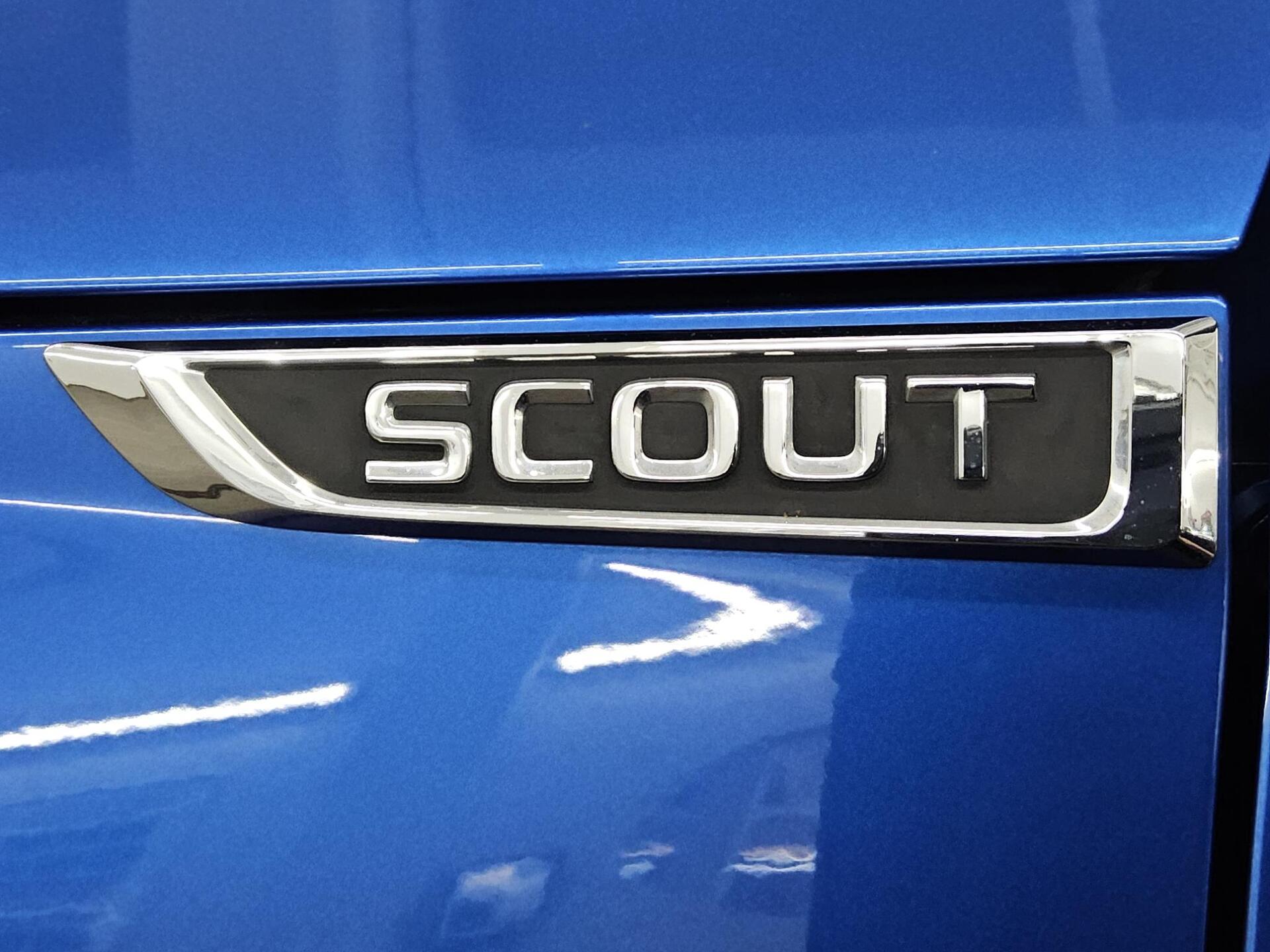 Skoda Octavia Kombi 2.0 TDI 4x4 Scout Navi LED vc HuD 12