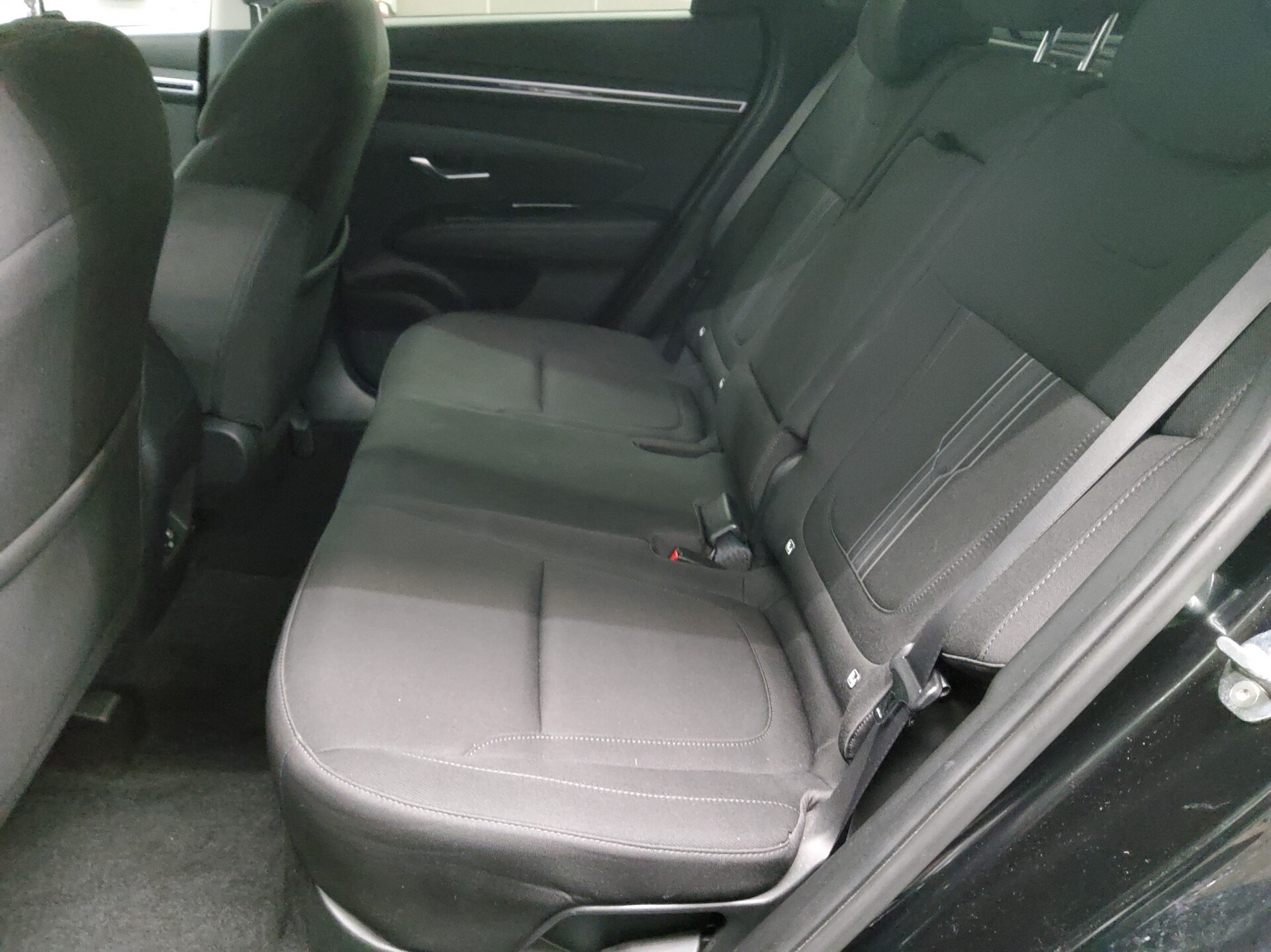 Hyundai Tucson 1.6 T-GDI Trend Navi LED AHK RfK PDC Shz 13