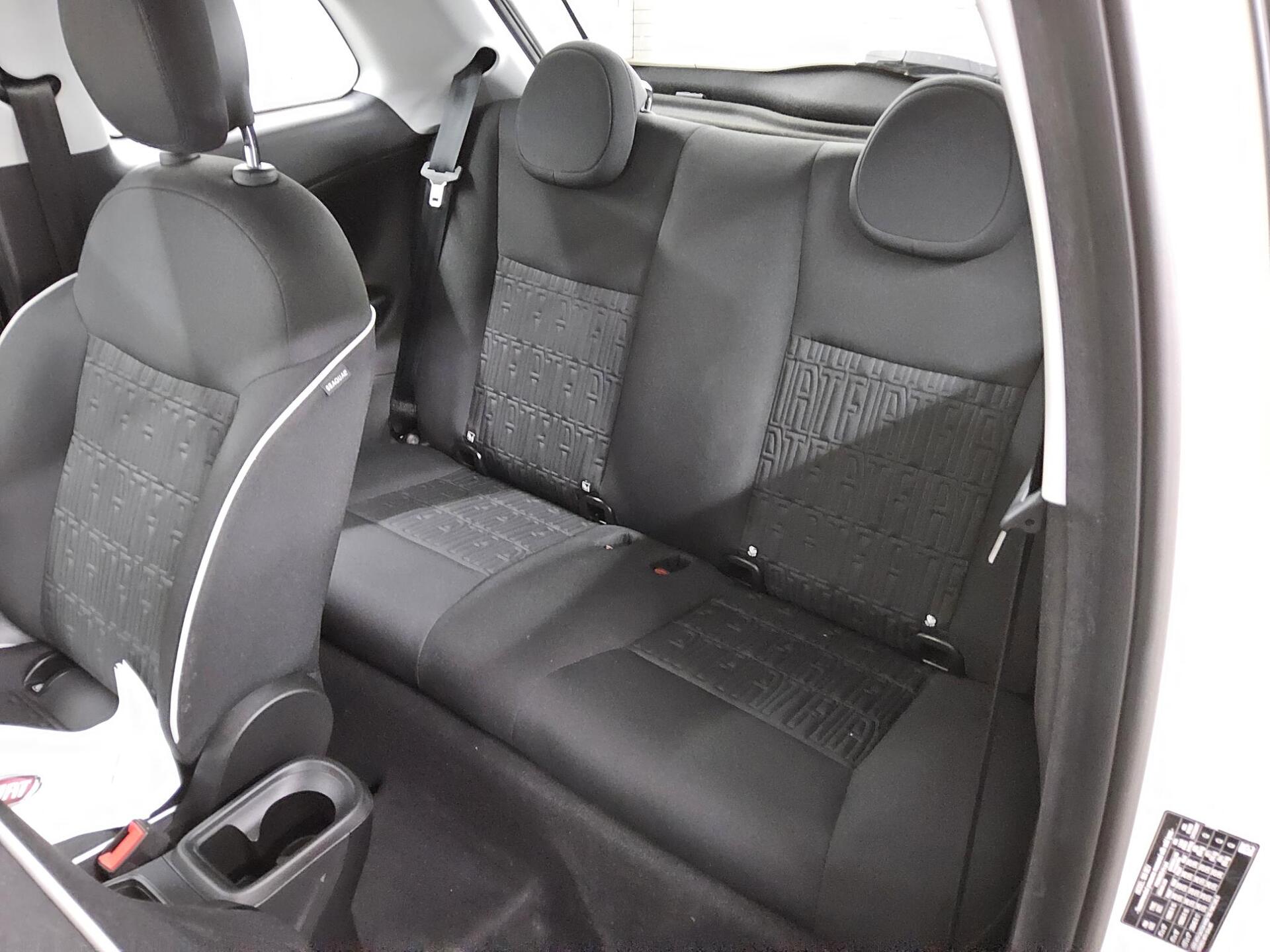 Fiat 500e Base Digitales Cockpit Tempomat DAB+ 13