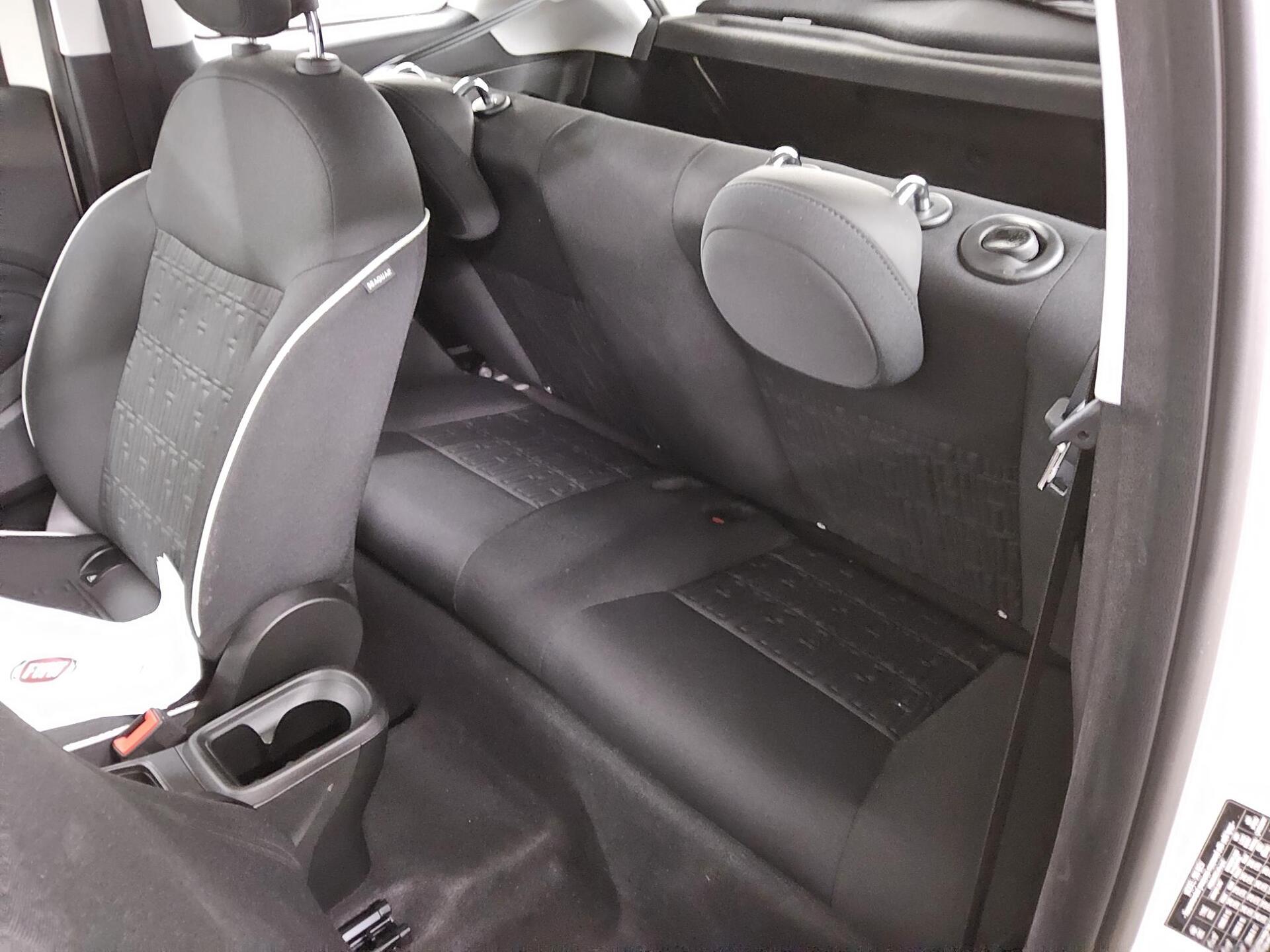 Fiat 500e Base Digitales Cockpit Tempomat DAB+ 12