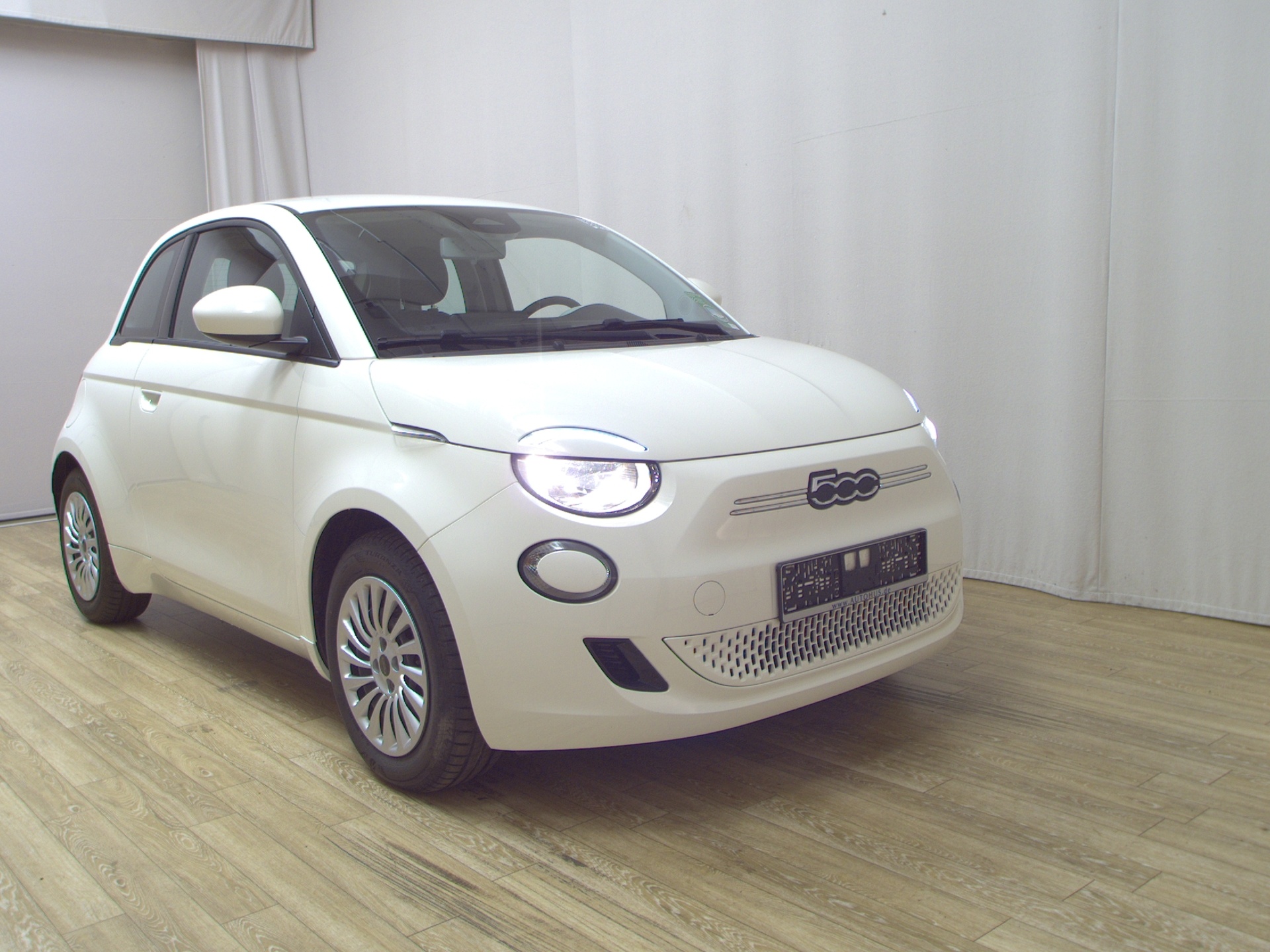 Fiat 500e Base Digitales Cockpit Tempomat DAB+ 3