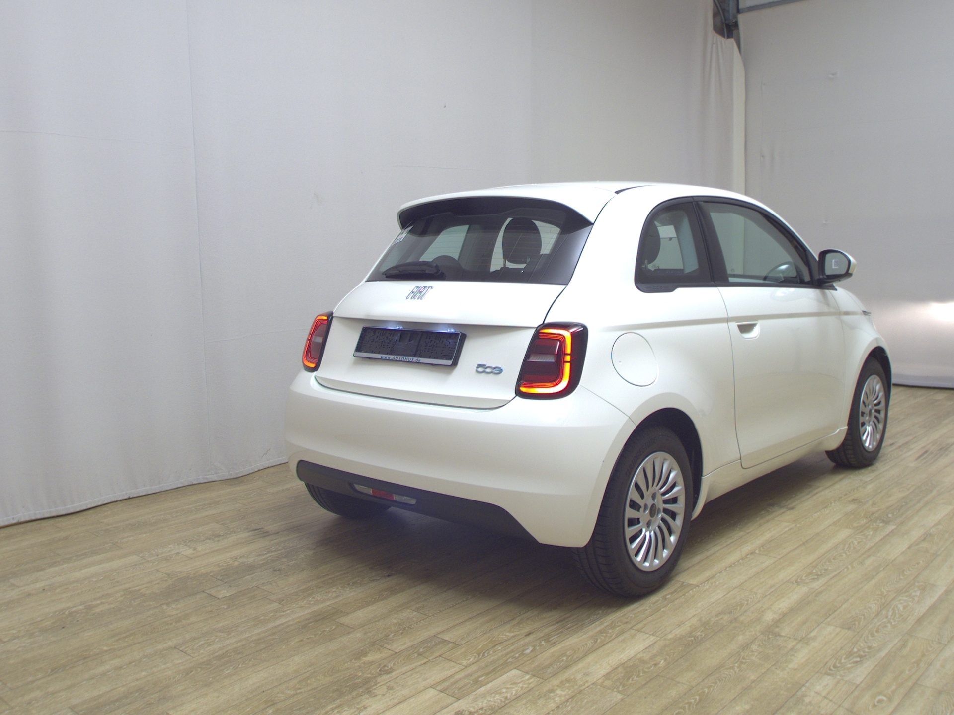 Fiat 500e Base Digitales Cockpit Tempomat DAB+ 4