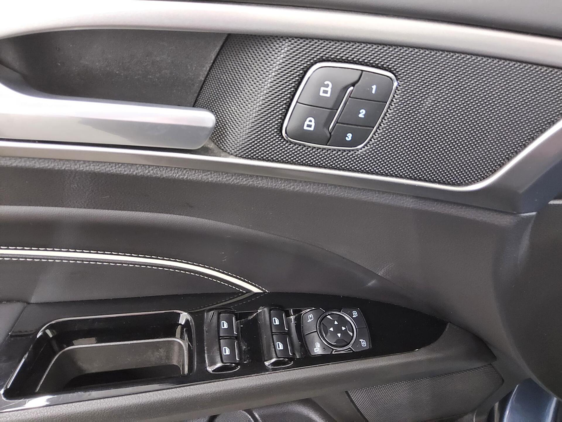 Ford Mondeo 2.0 EB Vignale Navi Sound Leder StHzg RfK 9