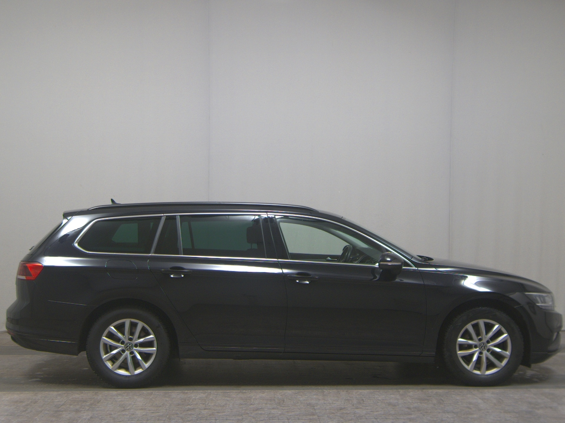 Volkswagen Passat Var. 2.0 TDI Business Nav LED ACC Massage