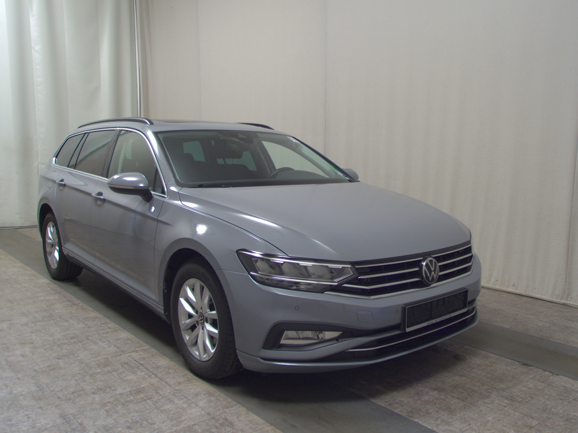 Volkswagen Passat Var. 2.0 TDI Business Navi LED Pano RfK 3