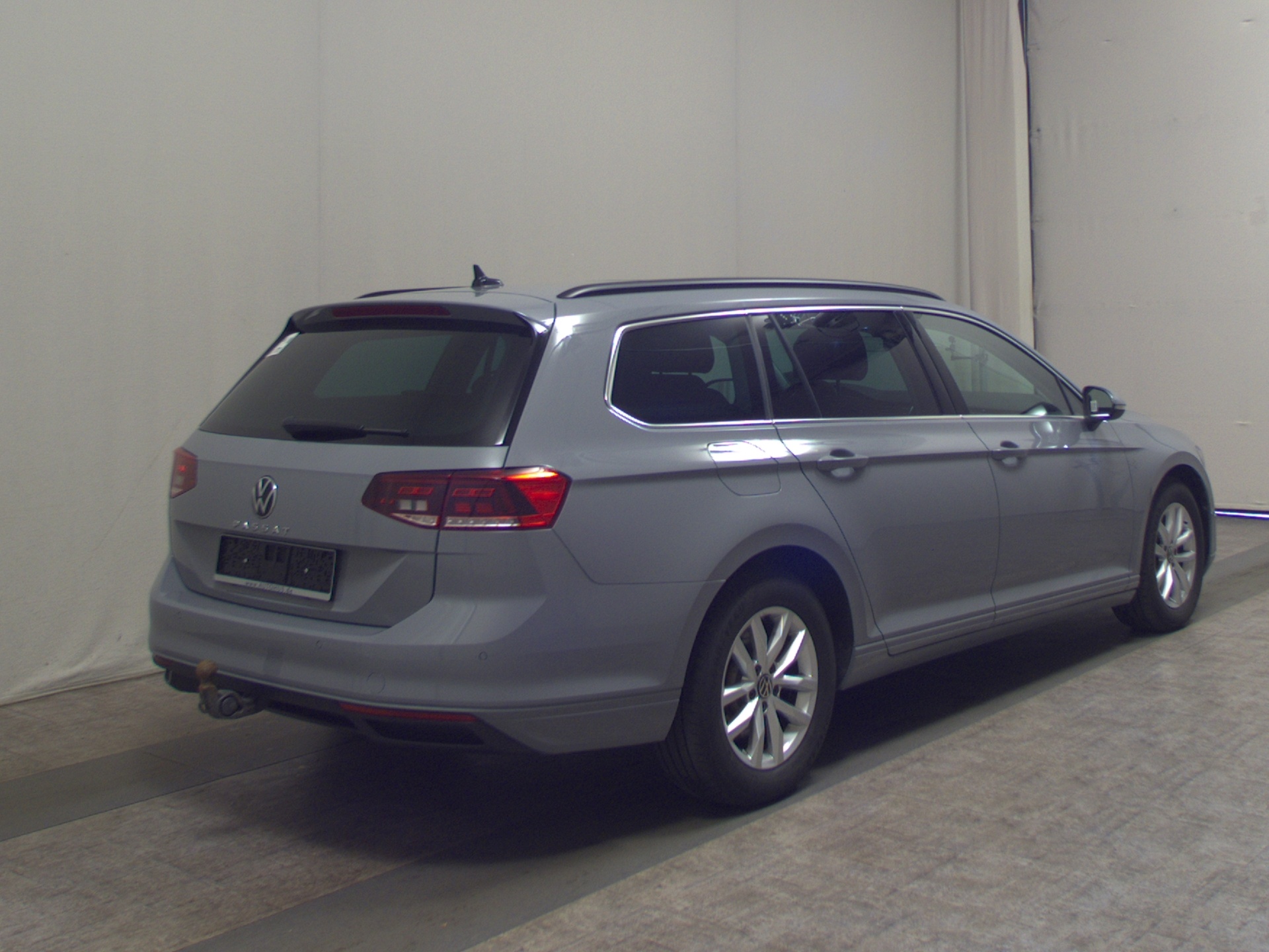 Volkswagen Passat Var. 2.0 TDI Business Navi LED Pano RfK 4