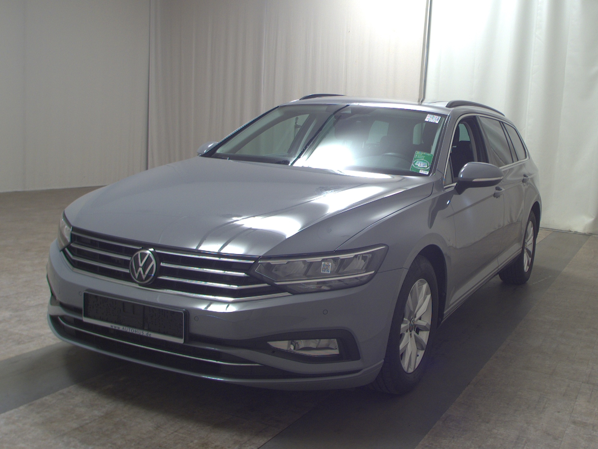 Volkswagen Passat Var. 2.0 TDI Business Navi LED Pano RfK 2