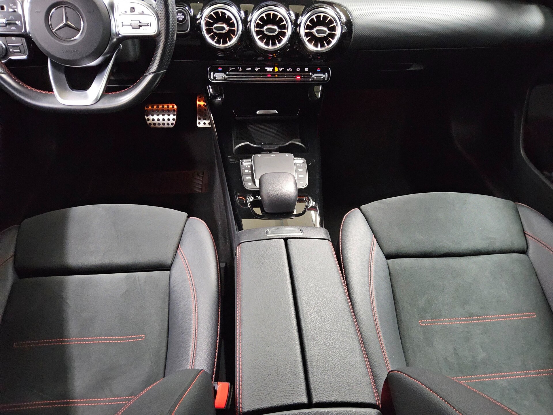 Mercedes-Benz A 250 e AMG-Line Navi MB-LED HuD Shz Distronic+ 6