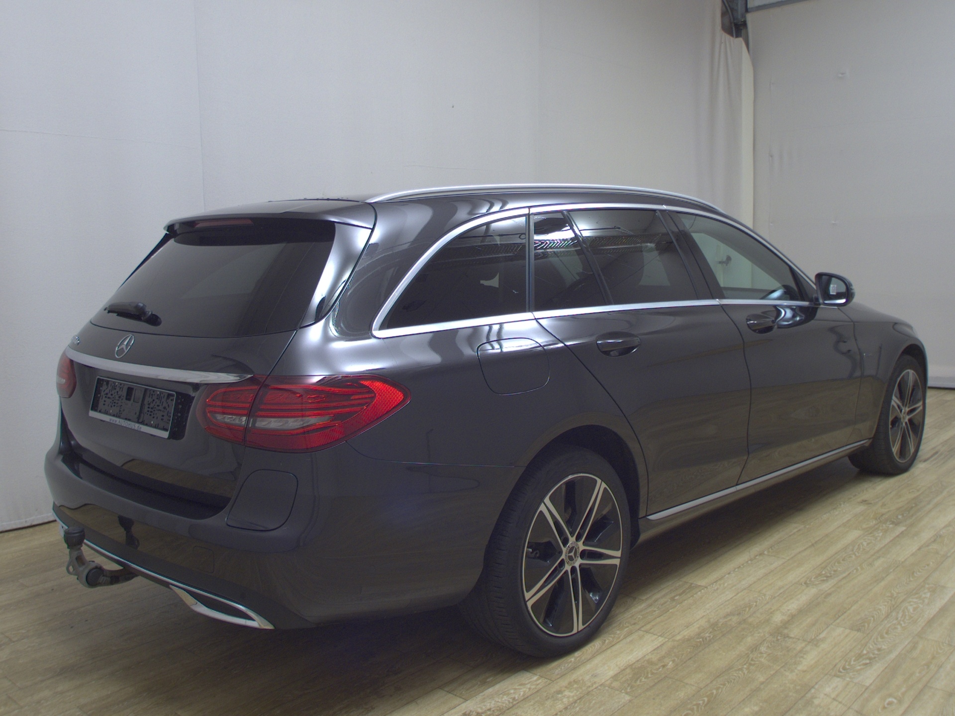 Mercedes-Benz C 300 T de Avantgarde Navi LED RFK AHK Distr.+ 4