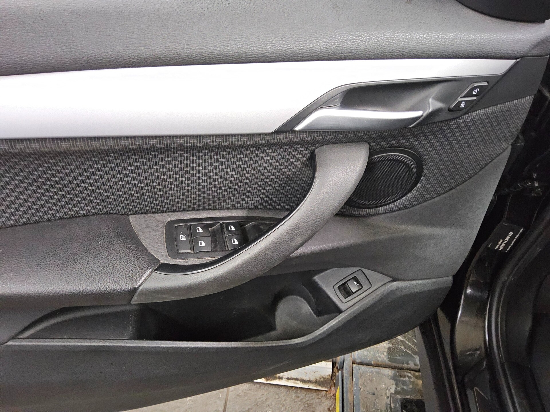 BMW X1 sDrive18d Advantage Navi HuD AHK RfK PDC Shz 9