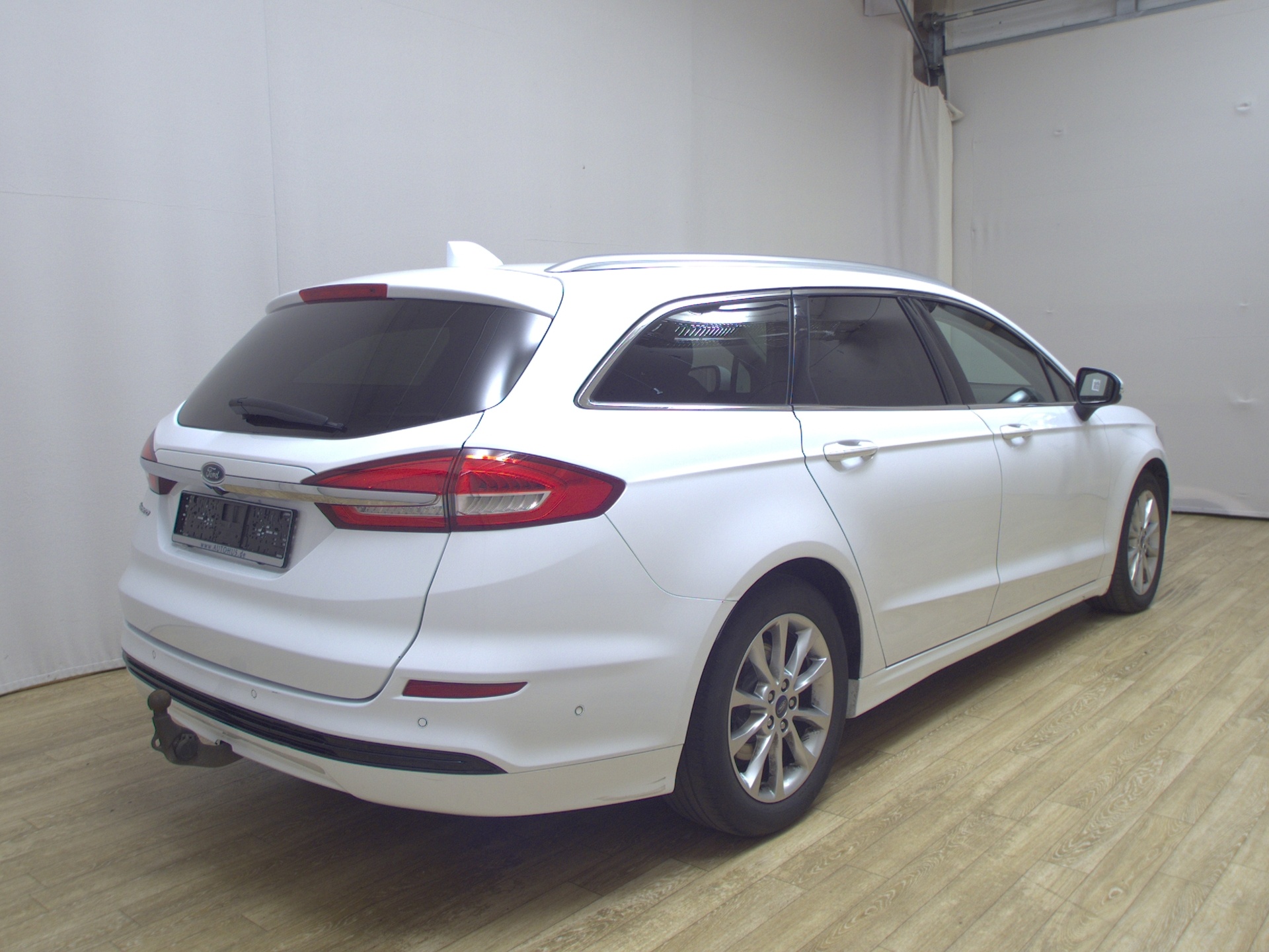 Ford Mondeo Turnier 2.0 EB Titanium Navi LED Pano RfK 4
