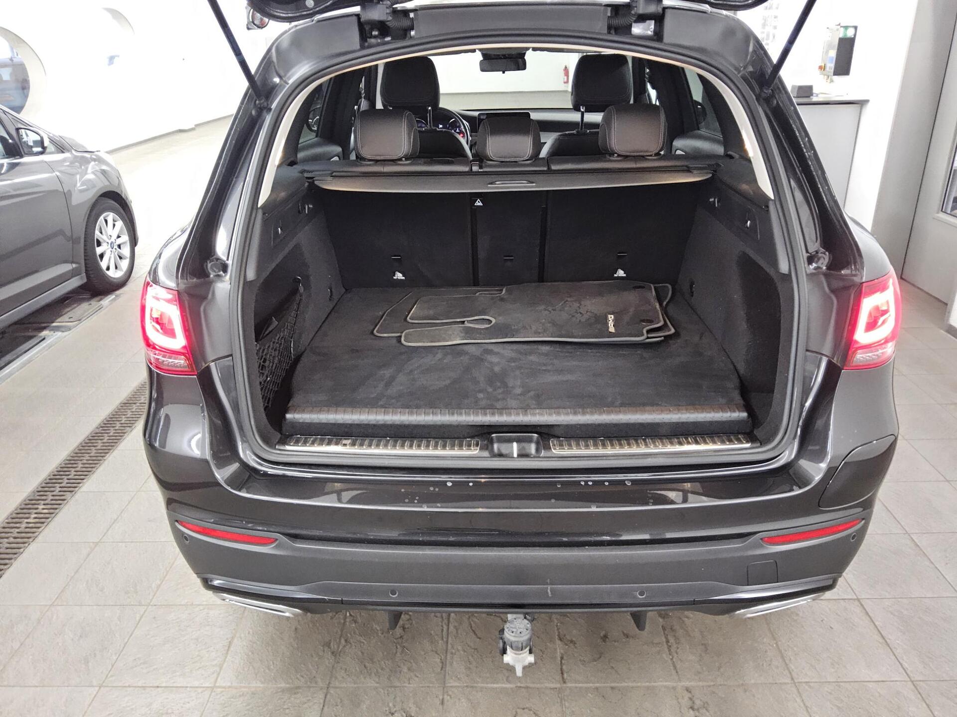 Mercedes-Benz GLC 300 de 4M AMG-Line Leder Navi LED Night RfK 11