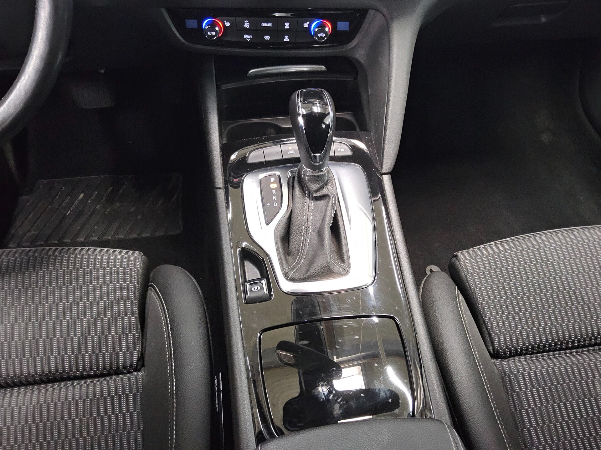 Opel Insignia ST 2.0 CDTI Elegance Navi LED HuD RfK 6