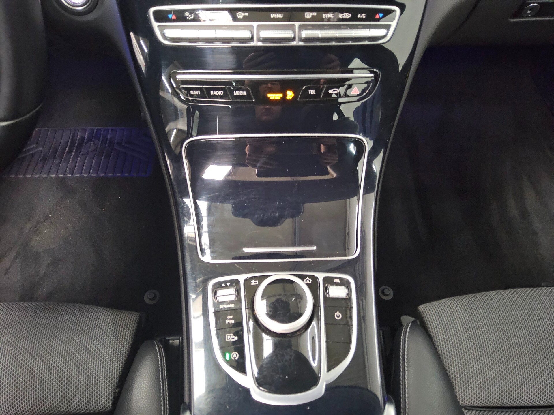 Mercedes-Benz C 200 T d Avantgarde Navi Multibeam Pano RFK 6