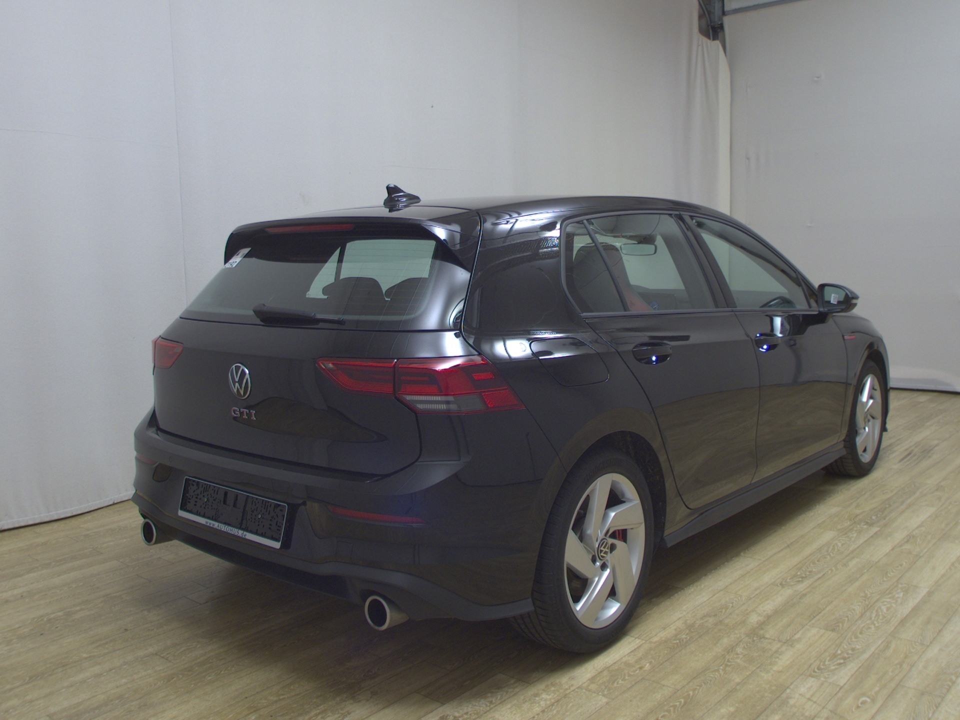 Volkswagen Golf-8 2.0 TSI GTI Navi LED AID PDC 4