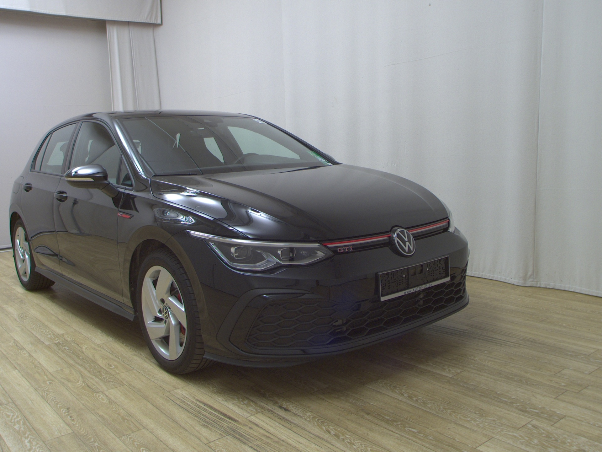 Volkswagen Golf-8 2.0 TSI GTI Navi LED AID PDC 3