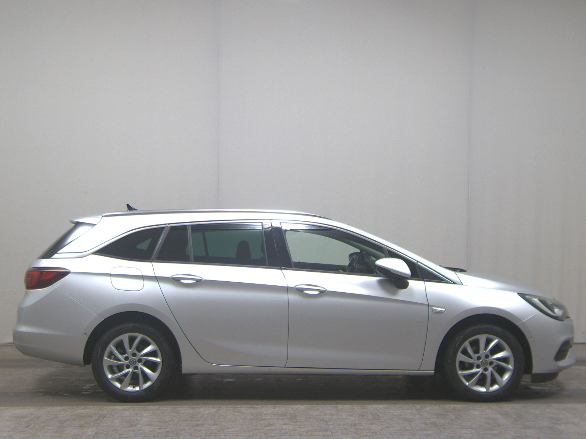 Opel Astra ST 1.5 D Elegance Navi LED T-Leder AHK RFK