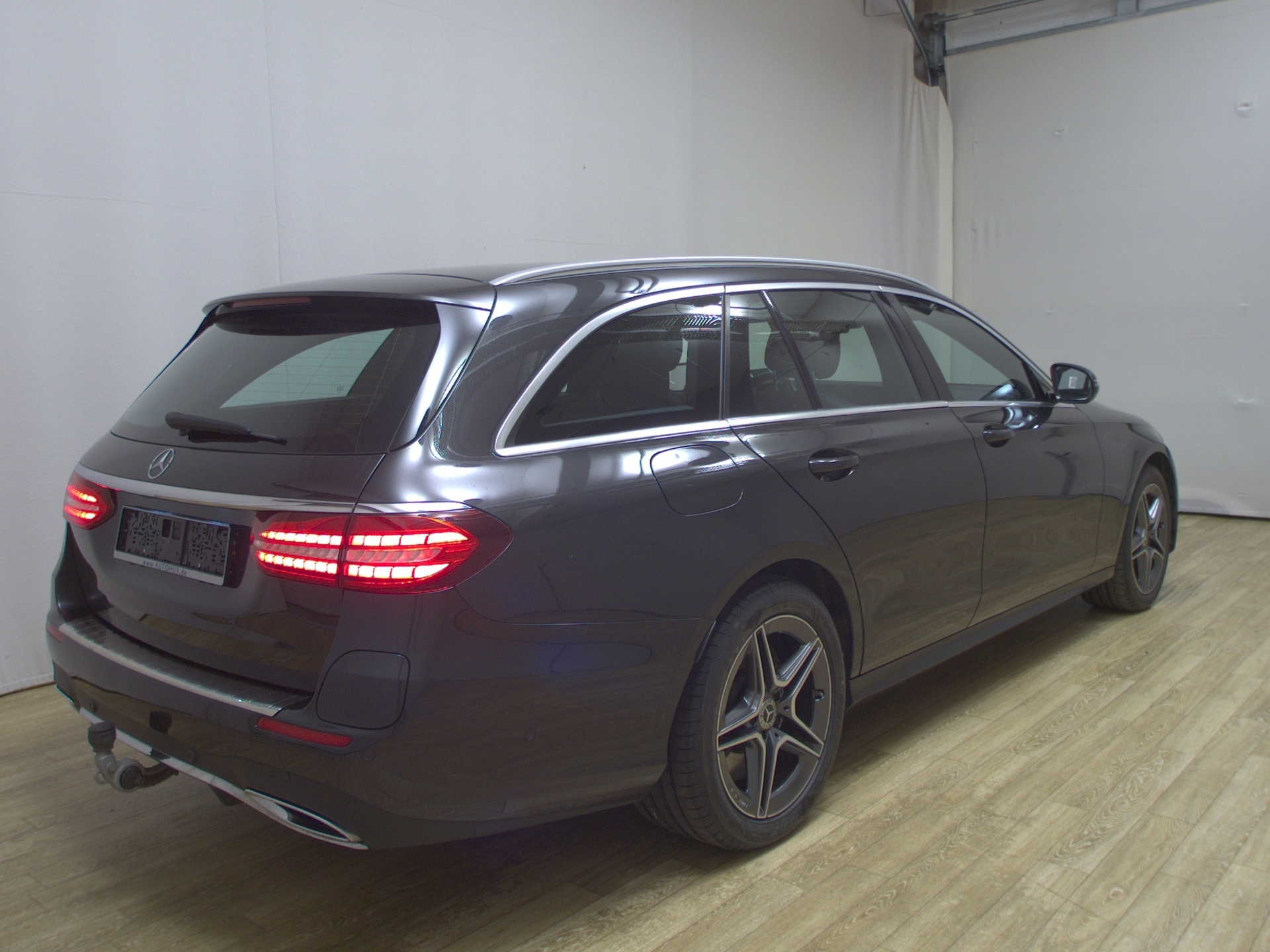 Mercedes-Benz E 300 T de AMG-Line Navi LED Pano MBUX-AR RfK 4