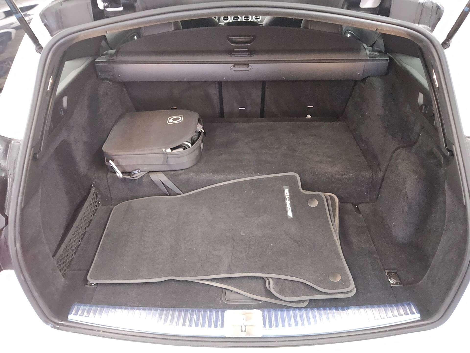 Mercedes-Benz E 300 T de AMG-Line Night Navi LED Burmester HuD 12