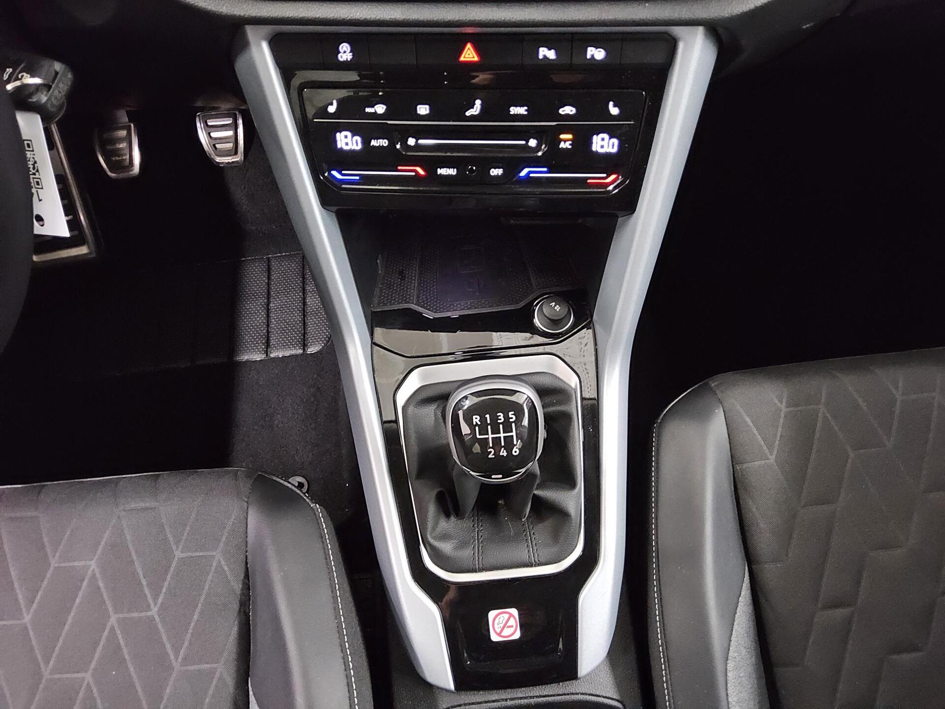 Volkswagen T-Roc 1.0 TSI Navi LED AID DAB+ 6