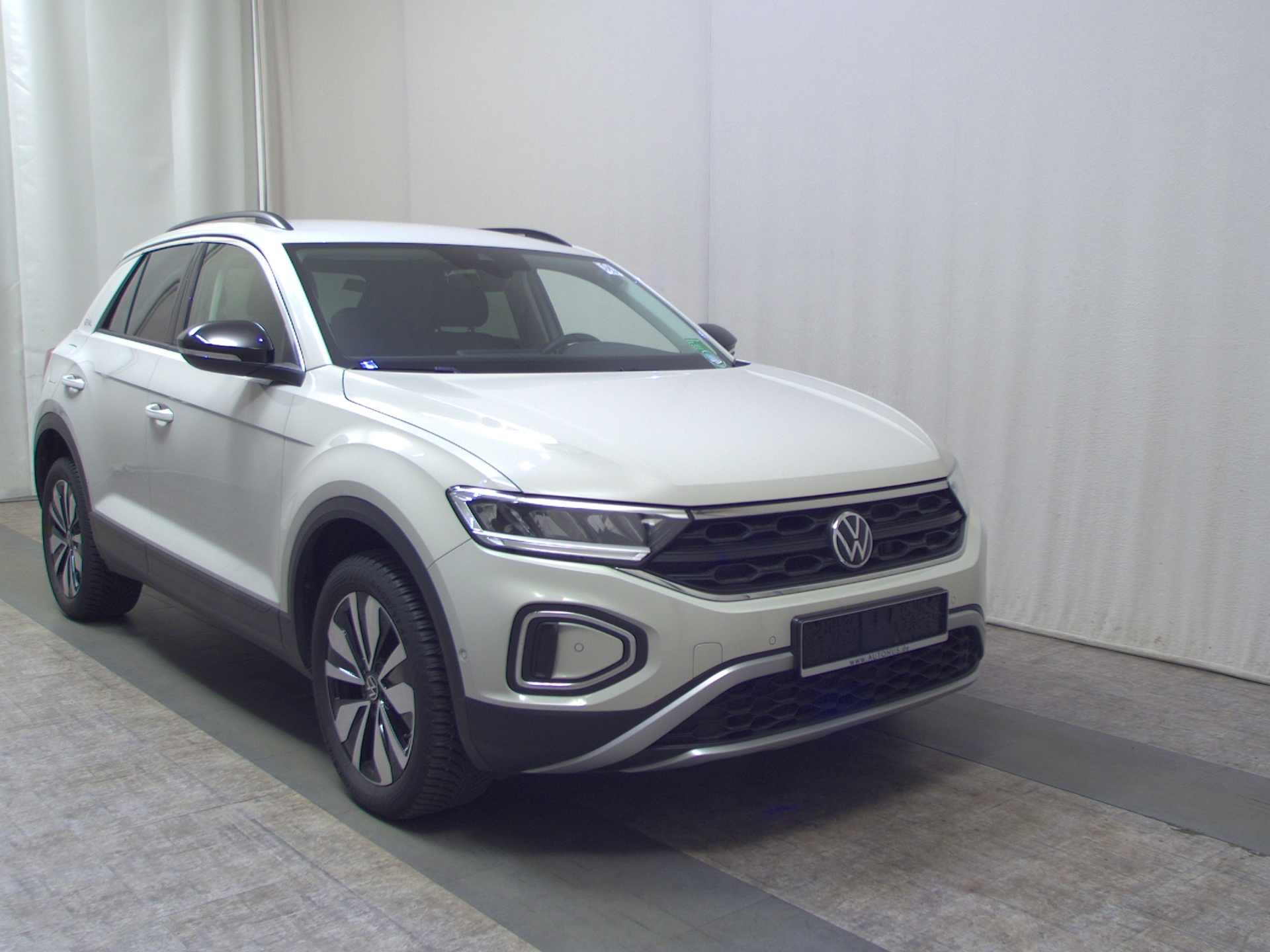 Volkswagen T-Roc 1.0 TSI Goal Navi LED AID ACC PDC SHZ 3