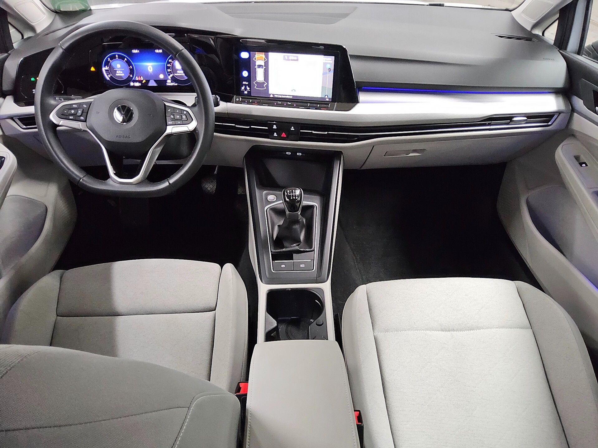 Volkswagen Golf-8 Var. 2.0 TDI Life Navi LED AID AHK ACC 5