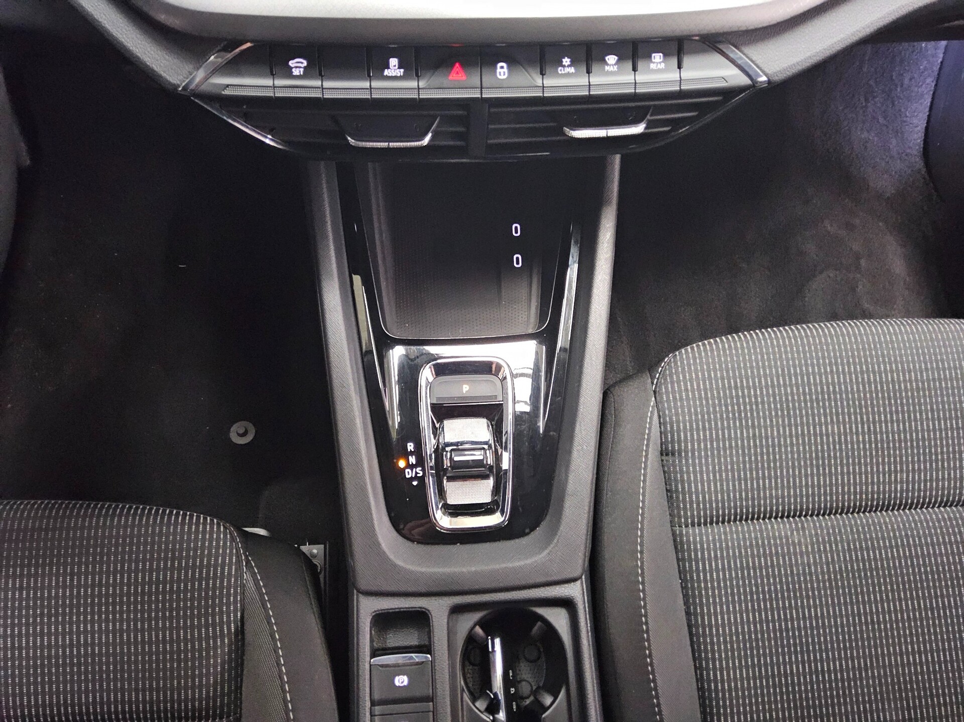 Skoda Octavia Kombi 2.0 TDI Ambition Navi LED Virtual 6