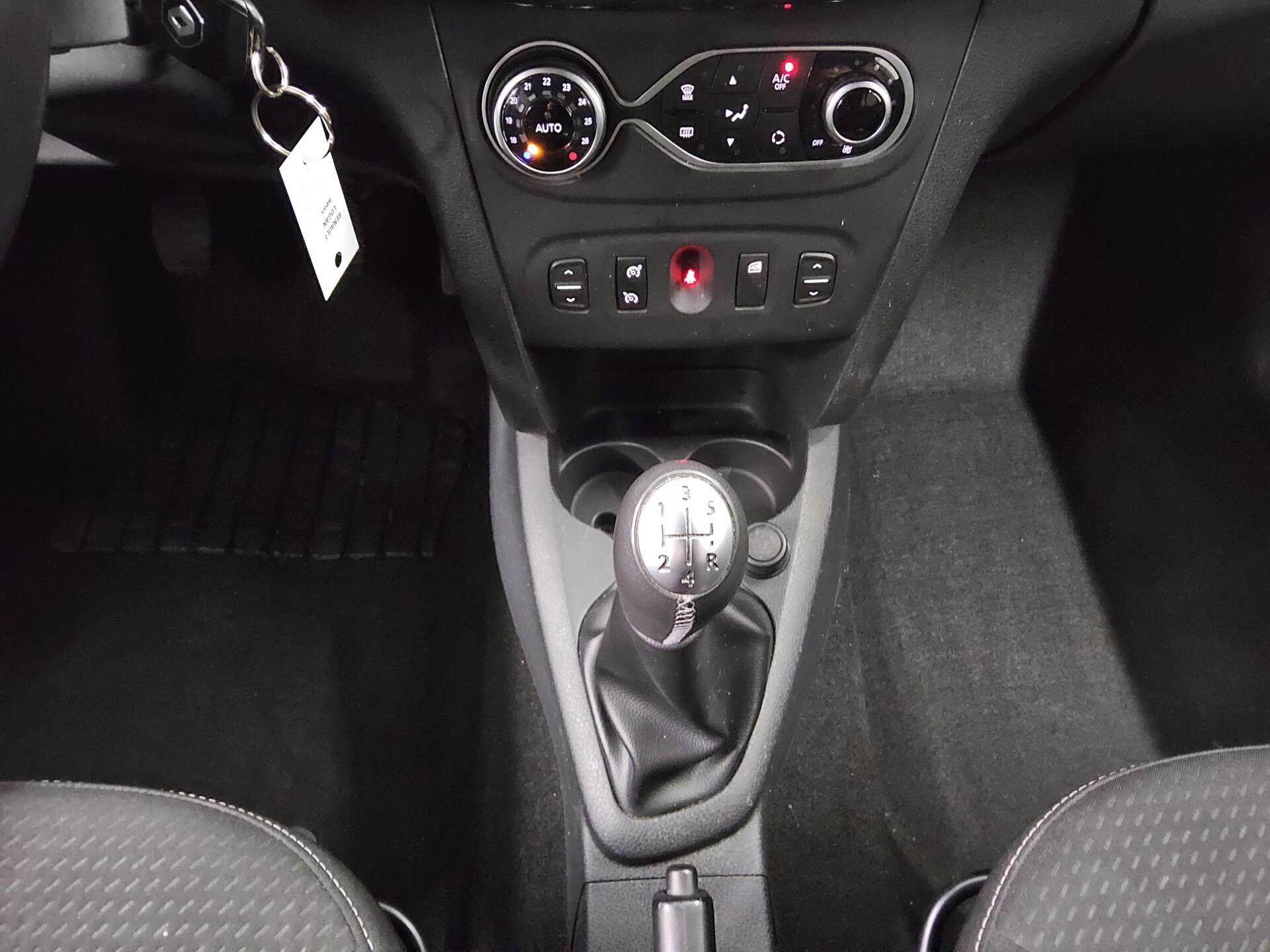 Renault Logan Klima BT 6