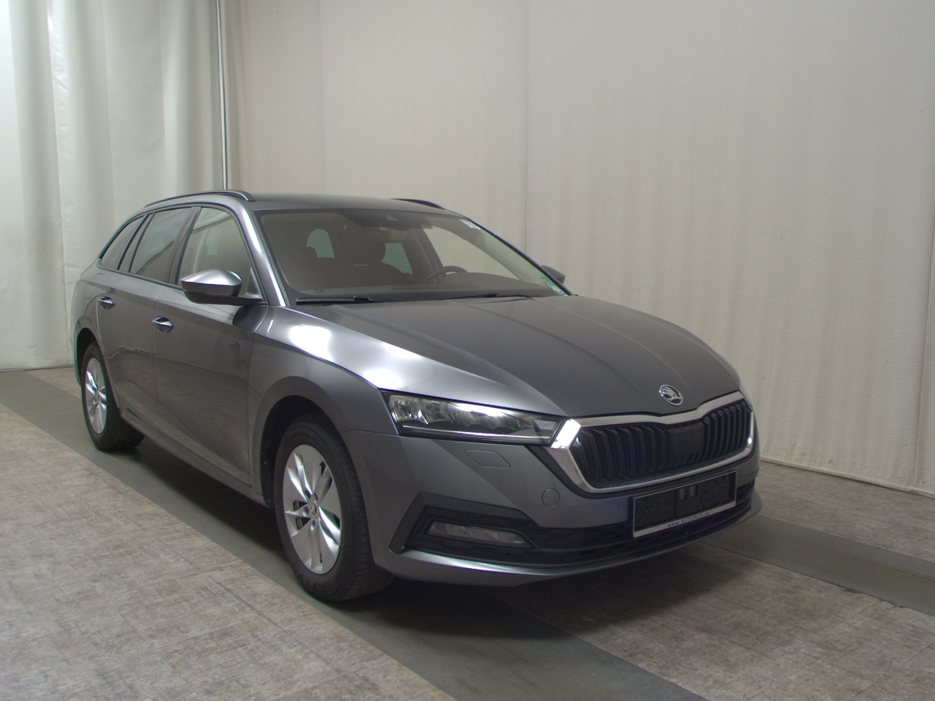 Skoda Octavia Kombi 2.0 TDI Ambition Navi vc LED ACC 3