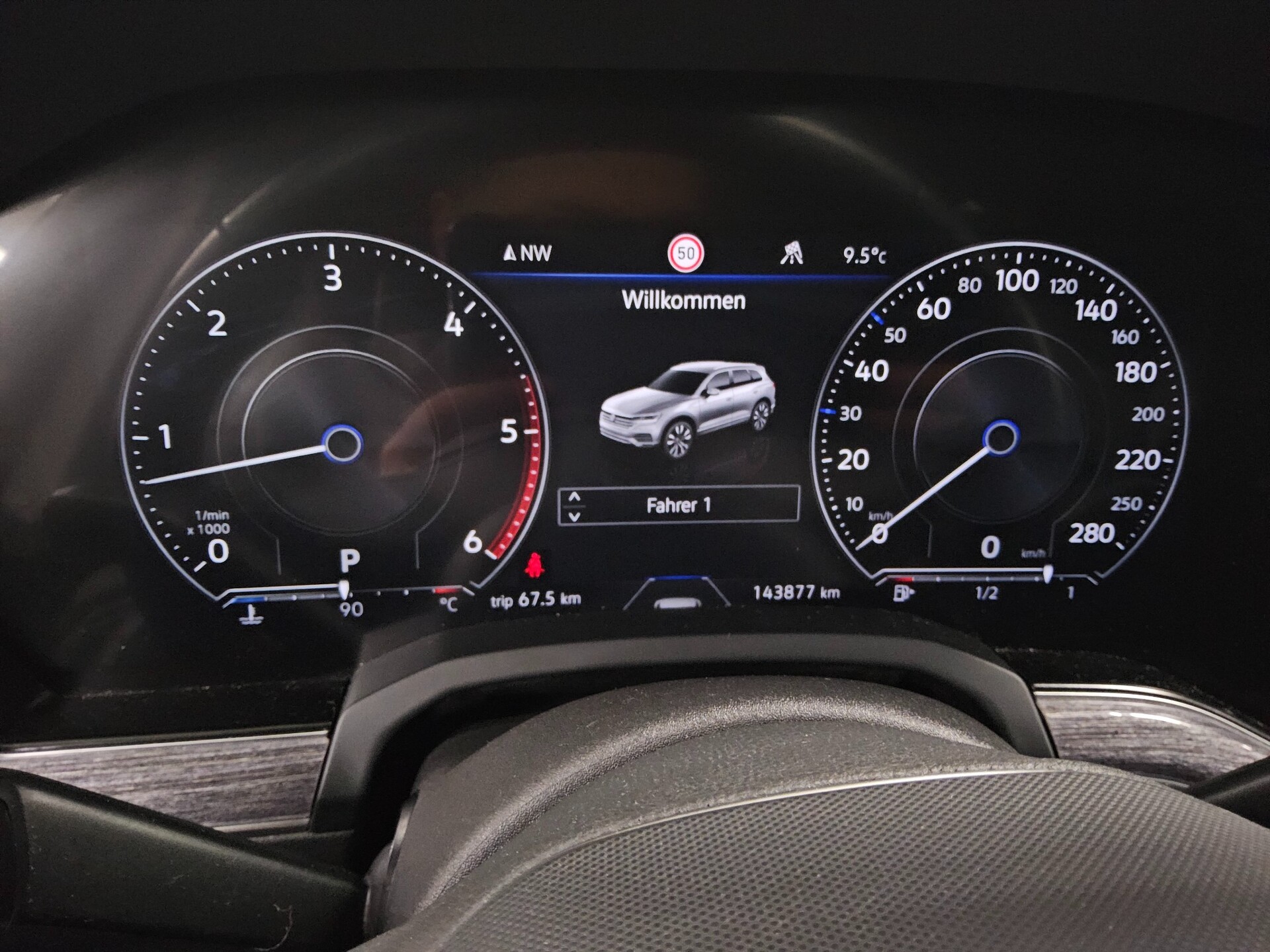 Volkswagen Touareg 3.0 TDI 4M Luft Leder Navi DC LED RFK 8