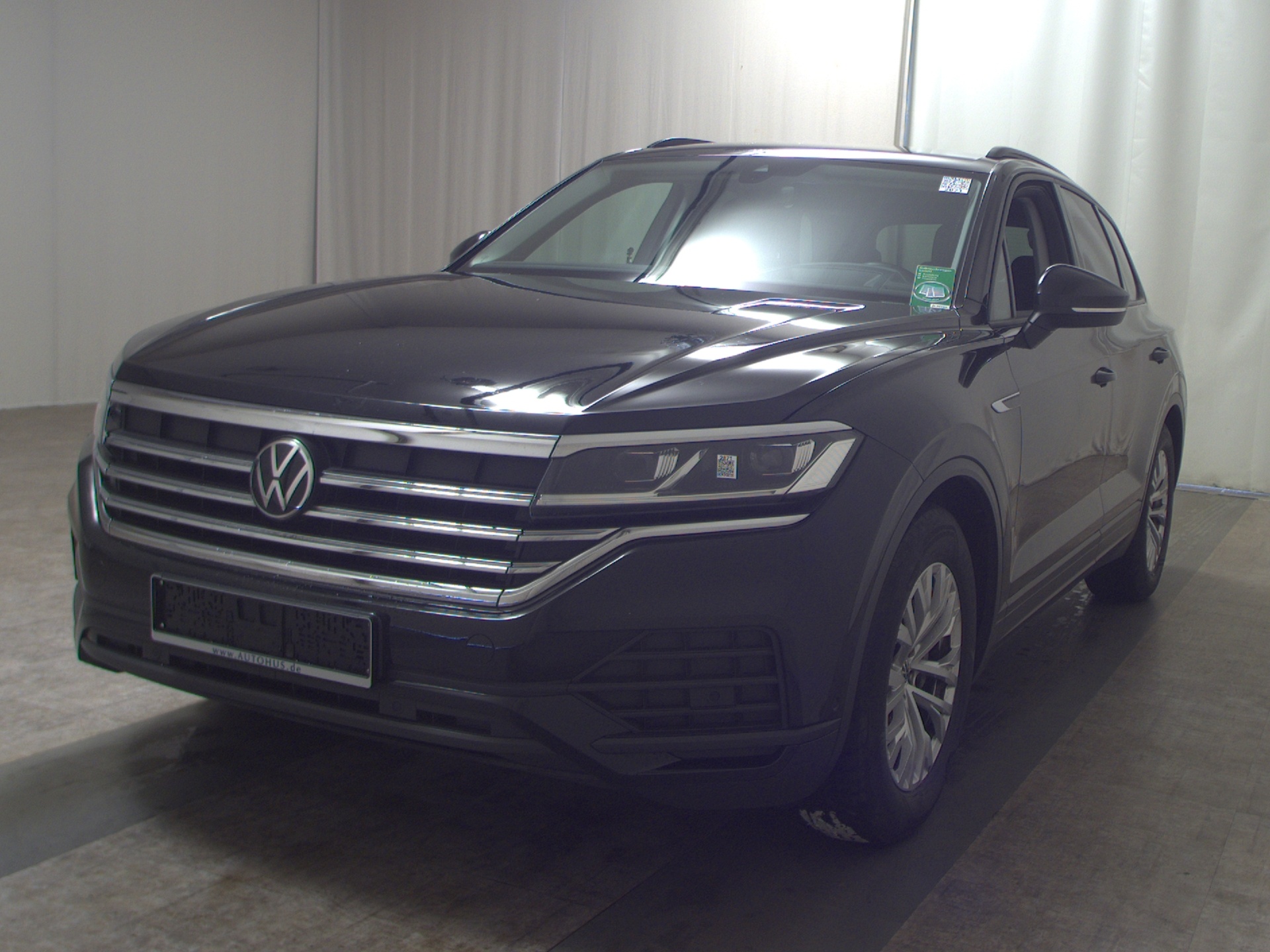 Volkswagen Touareg 3.0 TDI 4M Luft Leder Navi DC LED RFK 2
