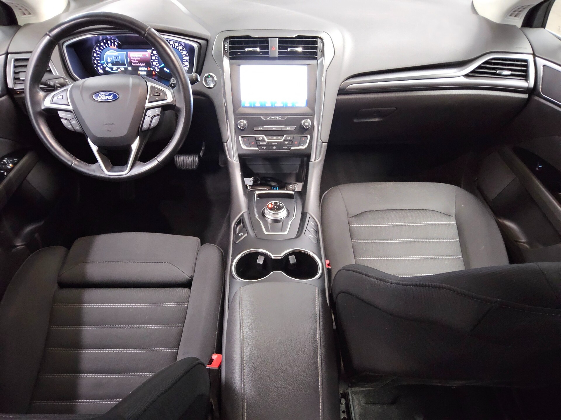 Ford Mondeo Turnier 2.0 EB Titanium Navi AHK RFK DAB 5