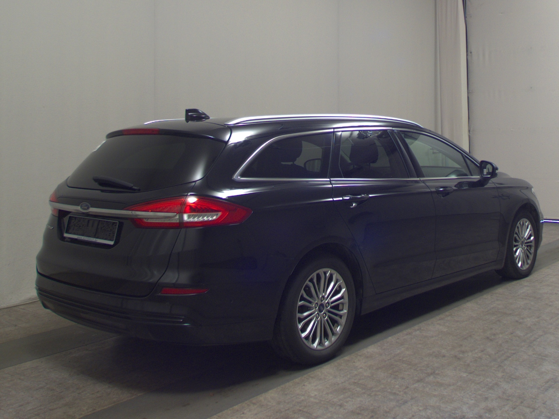 Ford Mondeo Turnier 2.0 EB Titanium Navi LED ACC 4