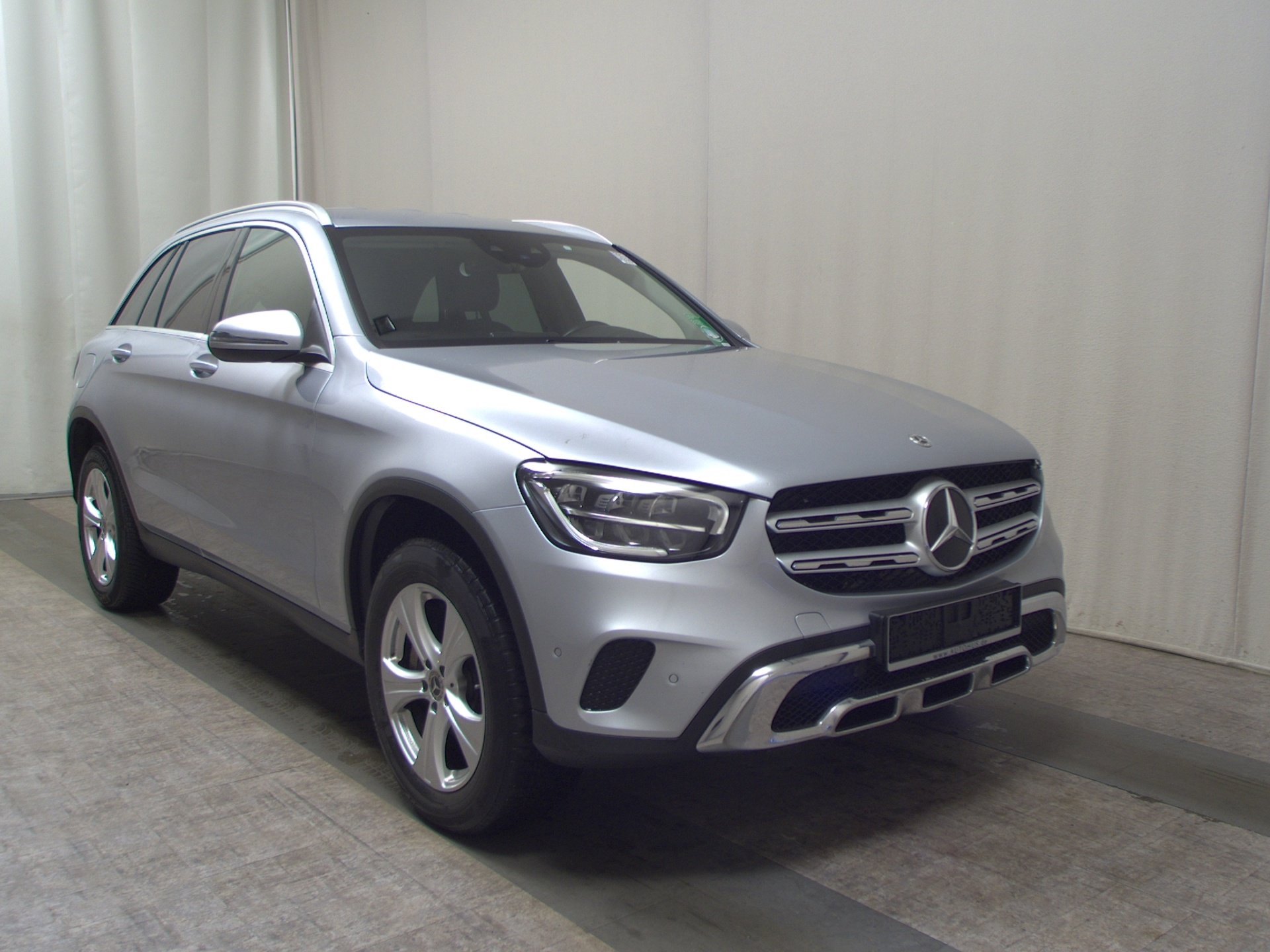 Mercedes-Benz GLC 220 d 4M Navi LED HuD T-Leder AHK Distr.+ 3